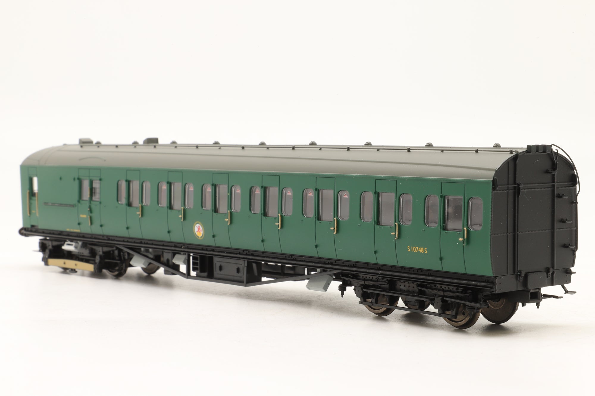 Hornby OO R3290A Class 2-HAL 2 Car EMU 2630 BR Green Small Yellow Panels