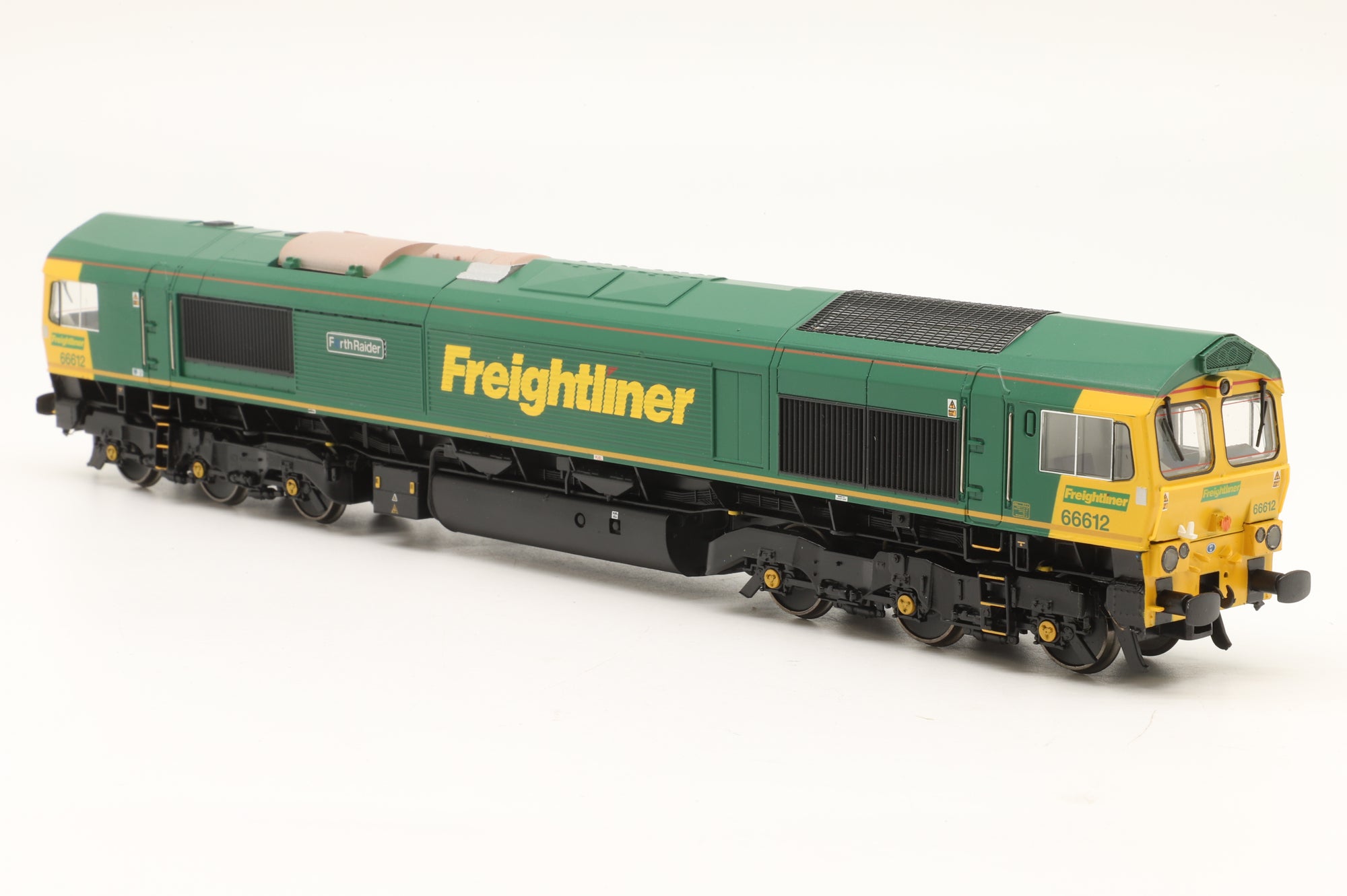 Bachmann OO 32-728 Class 66 Diesel '66612' 'Forth Raider' Freightliner DCC Sound