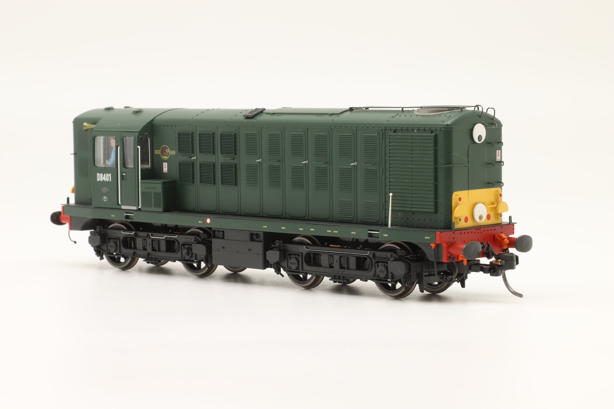 Heljan OO 16011 Class 16 'D8401' BR Green with Small Yellow Panels, Ltd. Ed., DCC Sound