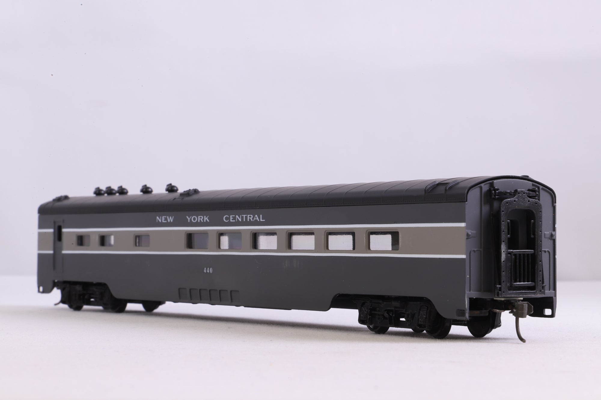 IHC HO 48202 Rake Of 2 NYC Dining Cars