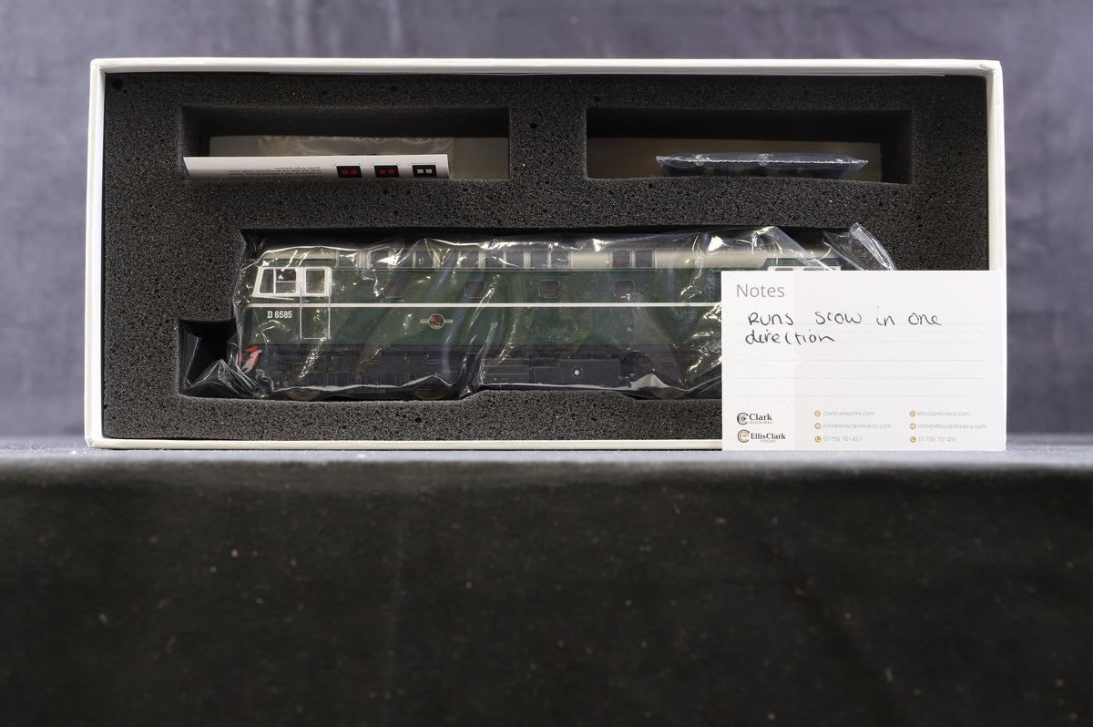 Heljan OO 3318 Class 33/0 &#39;D6585&#39; BR Green (No yellow panels)