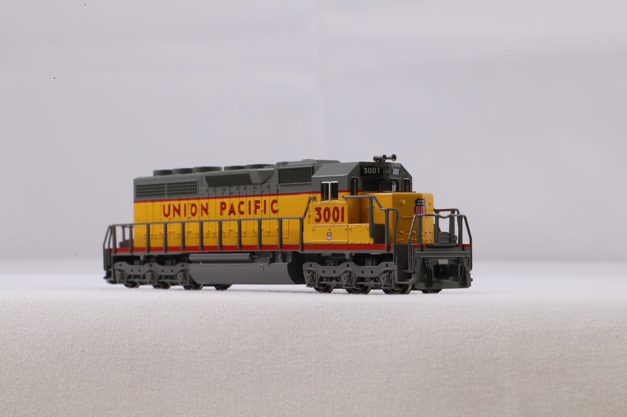 Kato N 176-2103 SD40 UP '3001' Diesel Locomotive Renumbered