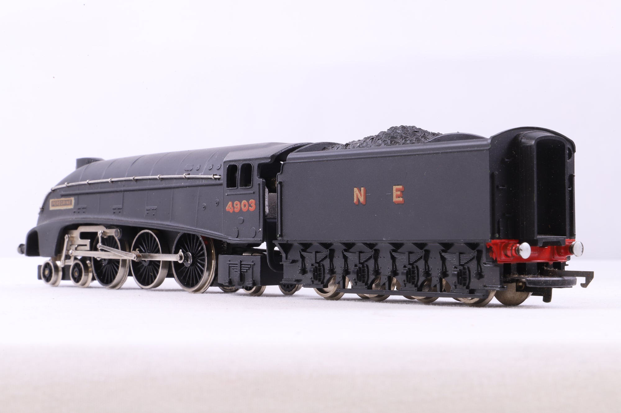 Wrenn OO W2213 Class A4 'Peregrine' NE Black