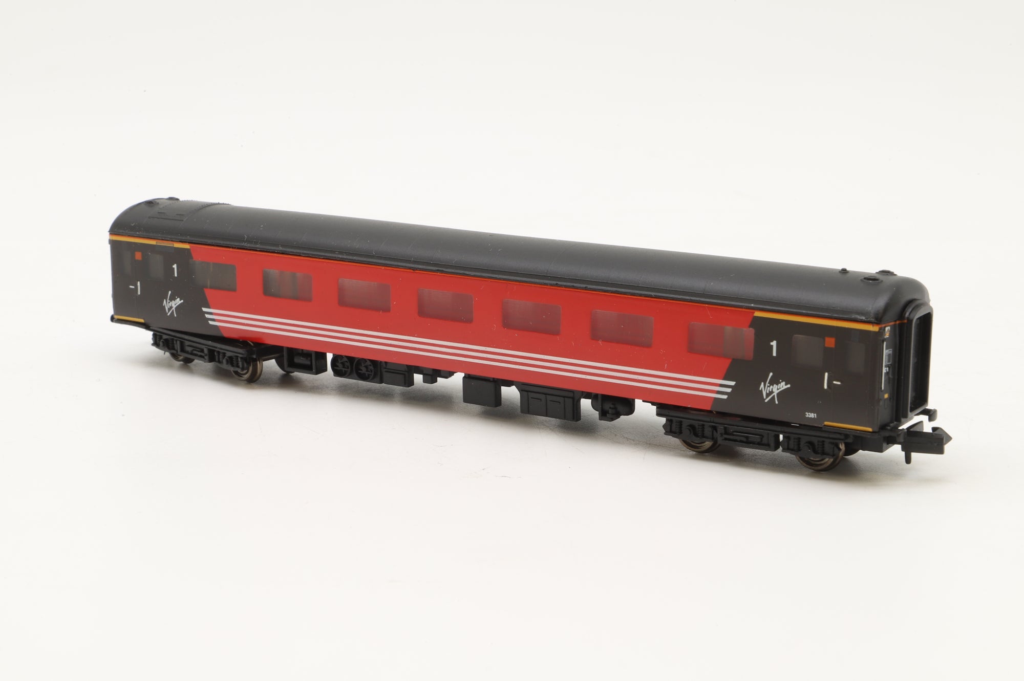 WORKSHOP Graham Farish N Rake of 6x Virgin Trains Mk2s