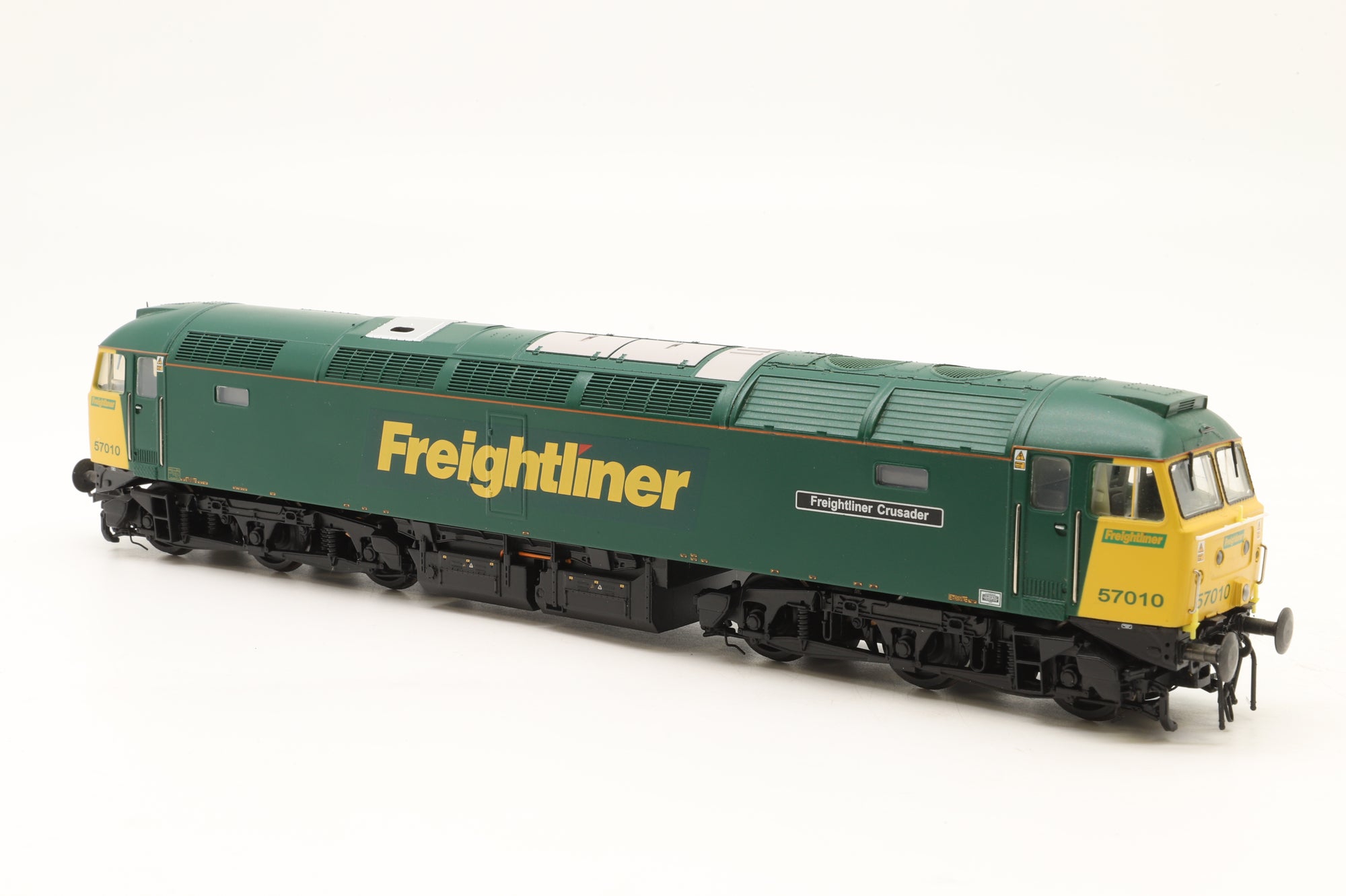 WORKSHOP Bachmann OO 32-750DC Class 57 57010 'Freightliner Crusader' in Freightliner Livery