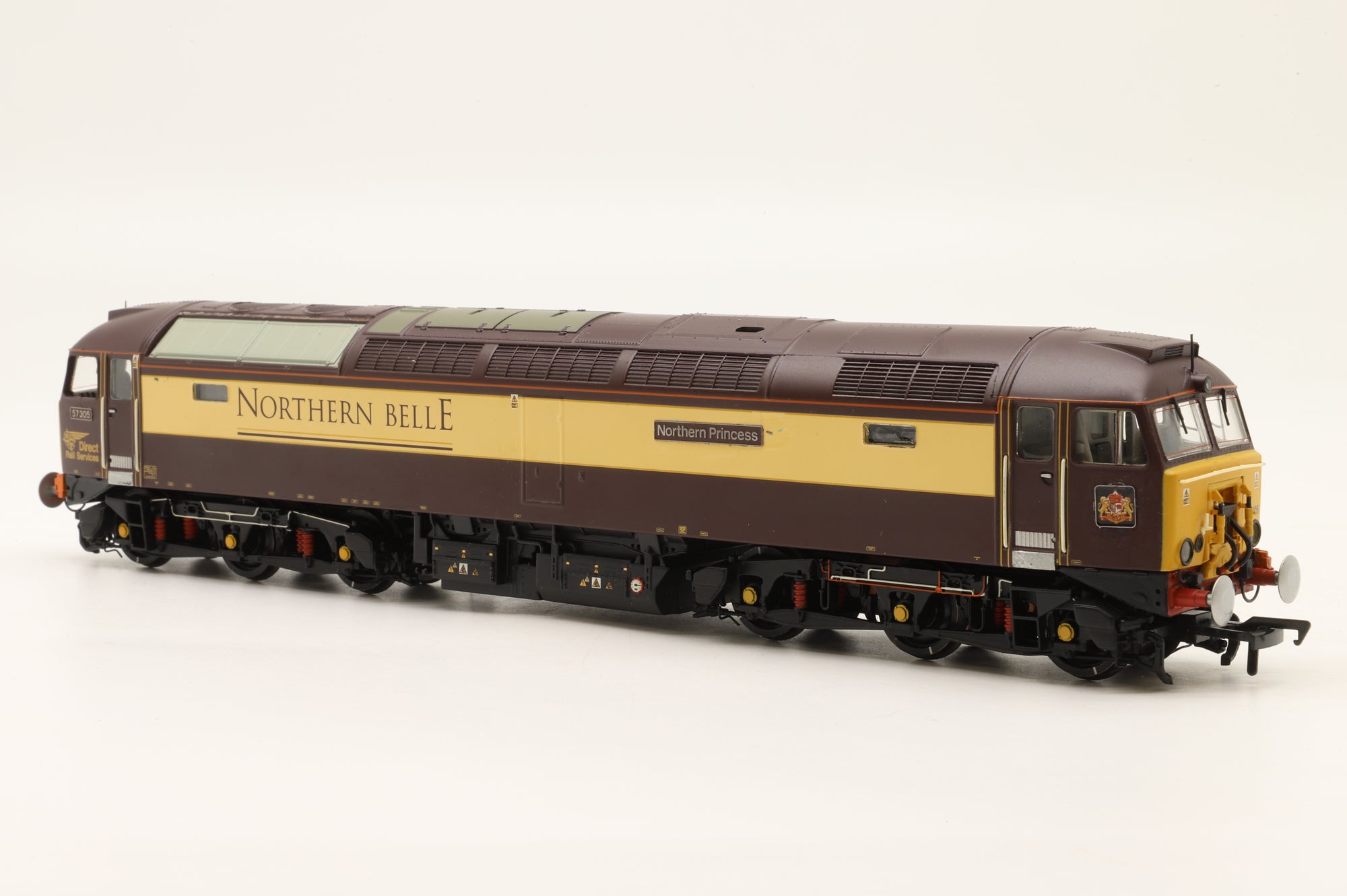 Bachmann OO 32-764 Class 57 57305 'Northern Princess' in Pullman Northern Belle Livery – DCC Sound