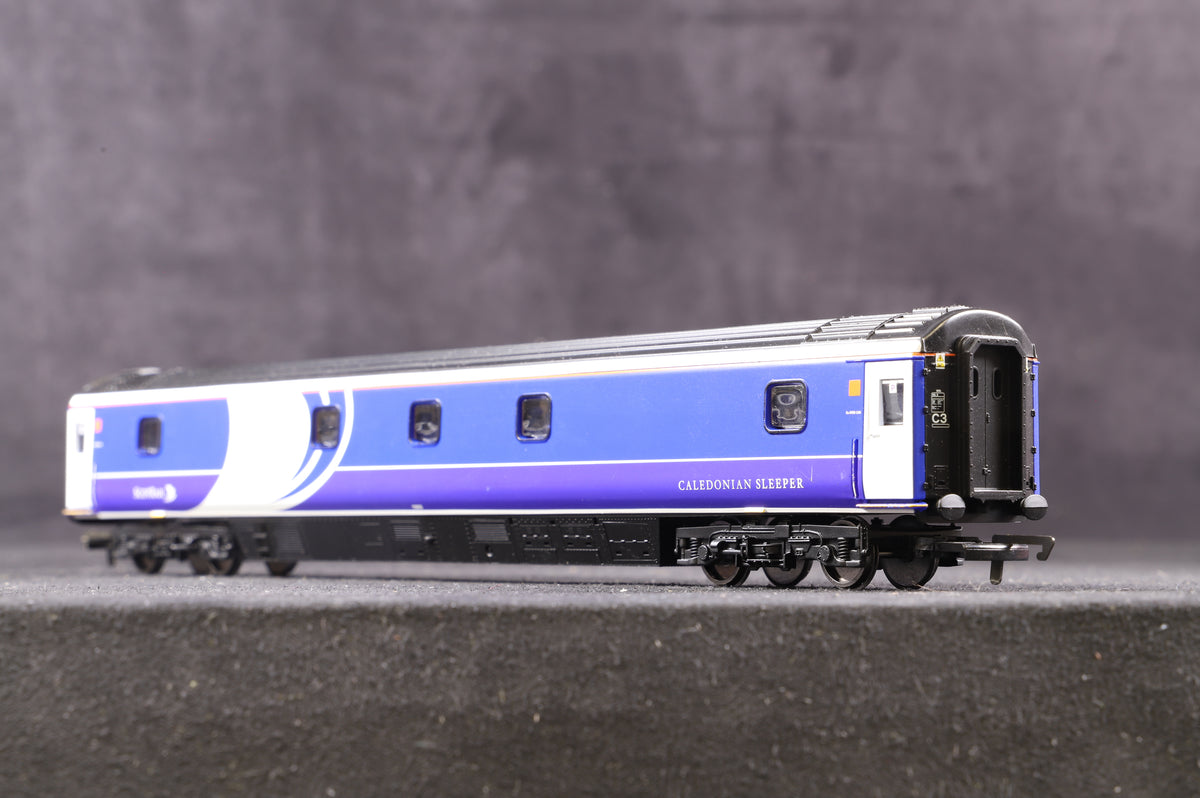 Hornby OO Rake Of 7 Caledonian Sleeper Coaches