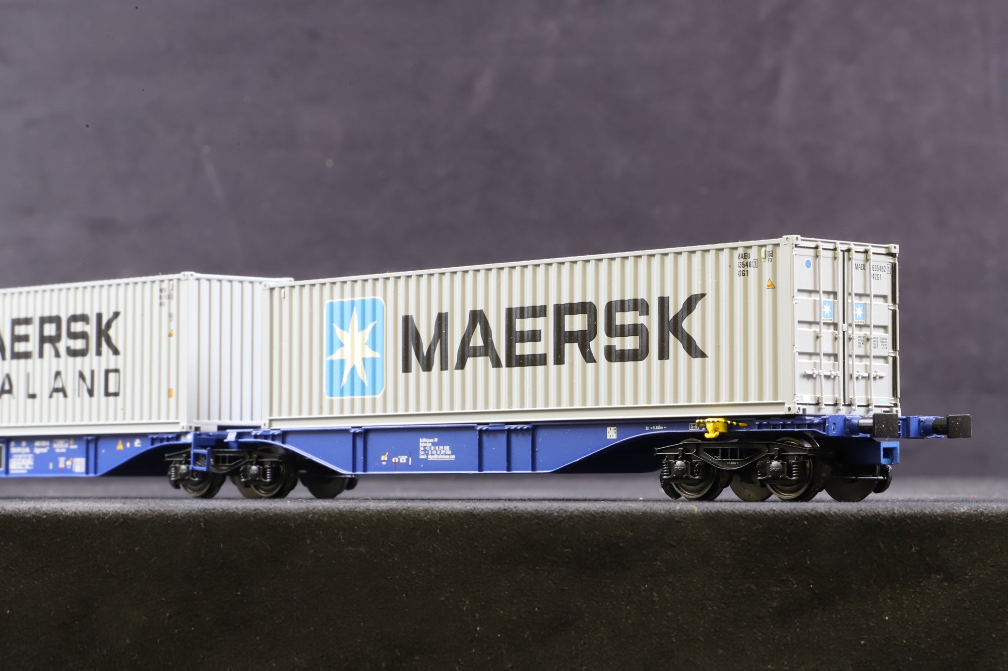 ACME HO 40274 Intermodal Wagon Sggmrss '90 Rurtalbahn with 2 containers "Maersk"