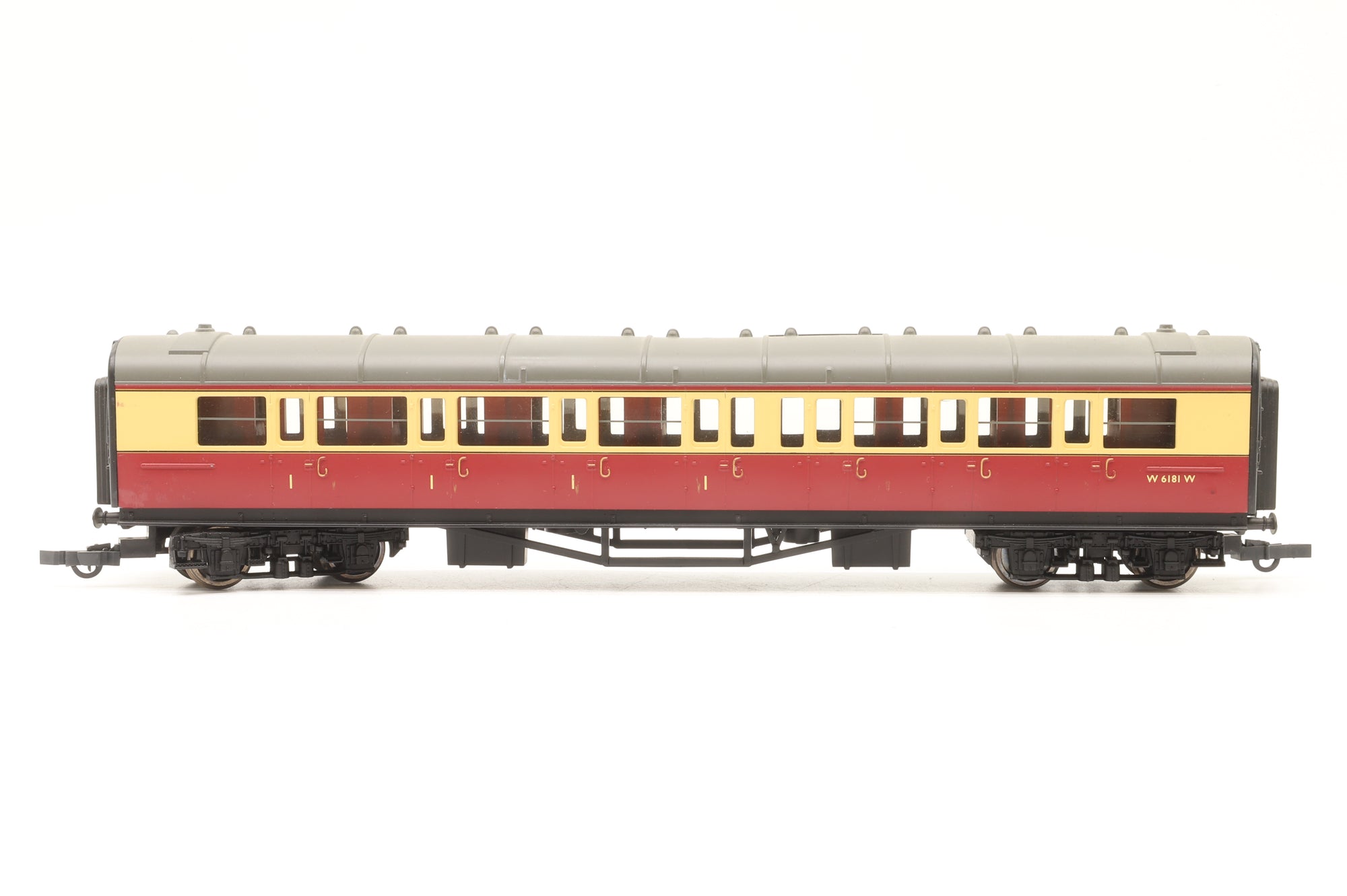 Hornby OO Rake of 7 BR Ex-GWR Crimson & Cream Coaches
