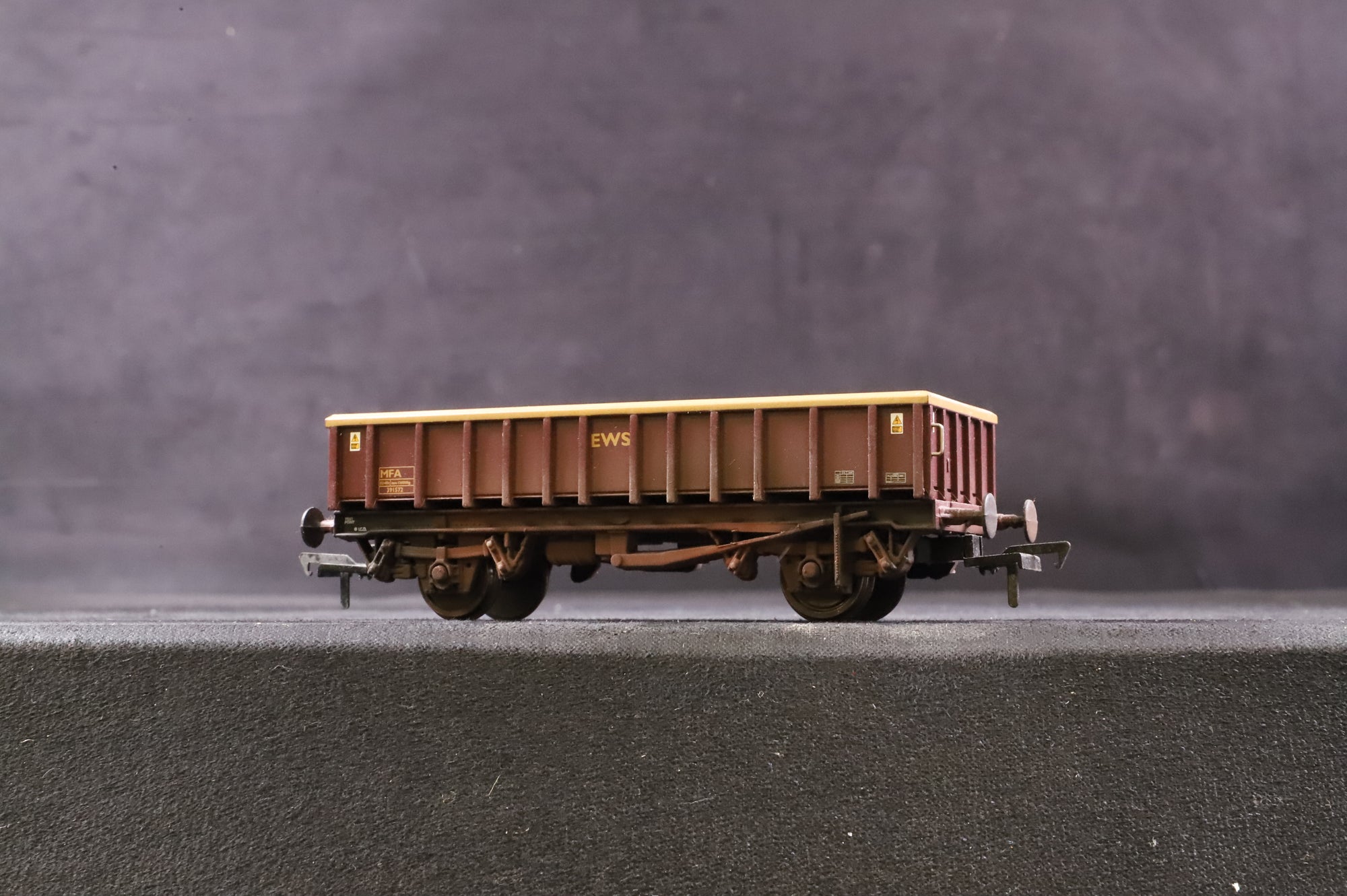 Bachmann OO Rake of 4 EWS MFA Open Box Mineral Wagons, Inc. 2 x 38-010B & 2 x38-013