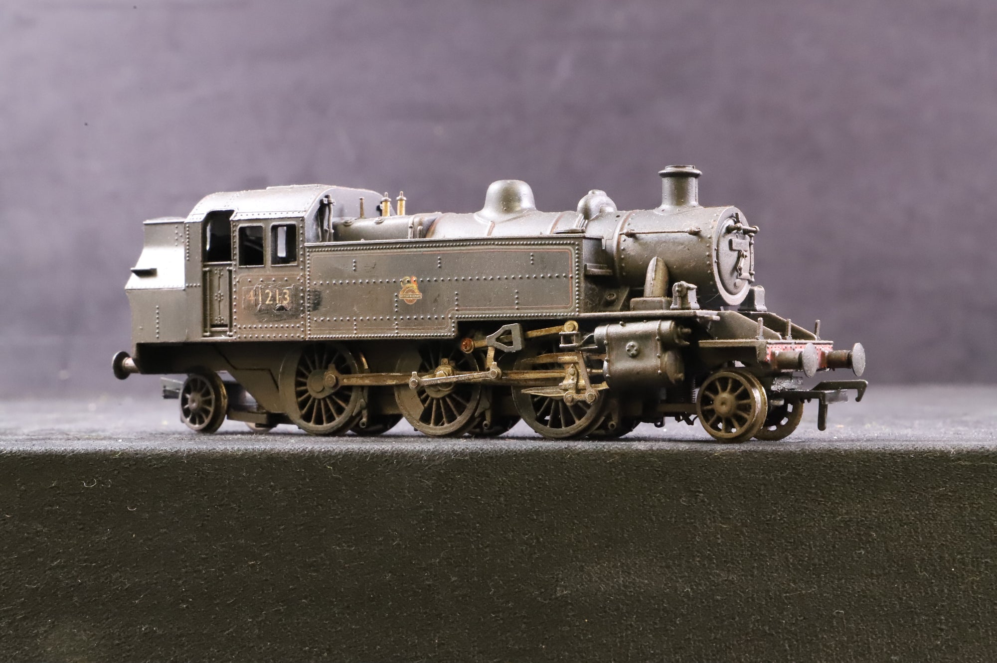 WORKSHOP Bachmann OO Ivatt 2MT 41213 in Lined BR Black w/ Early Crests - Weathered