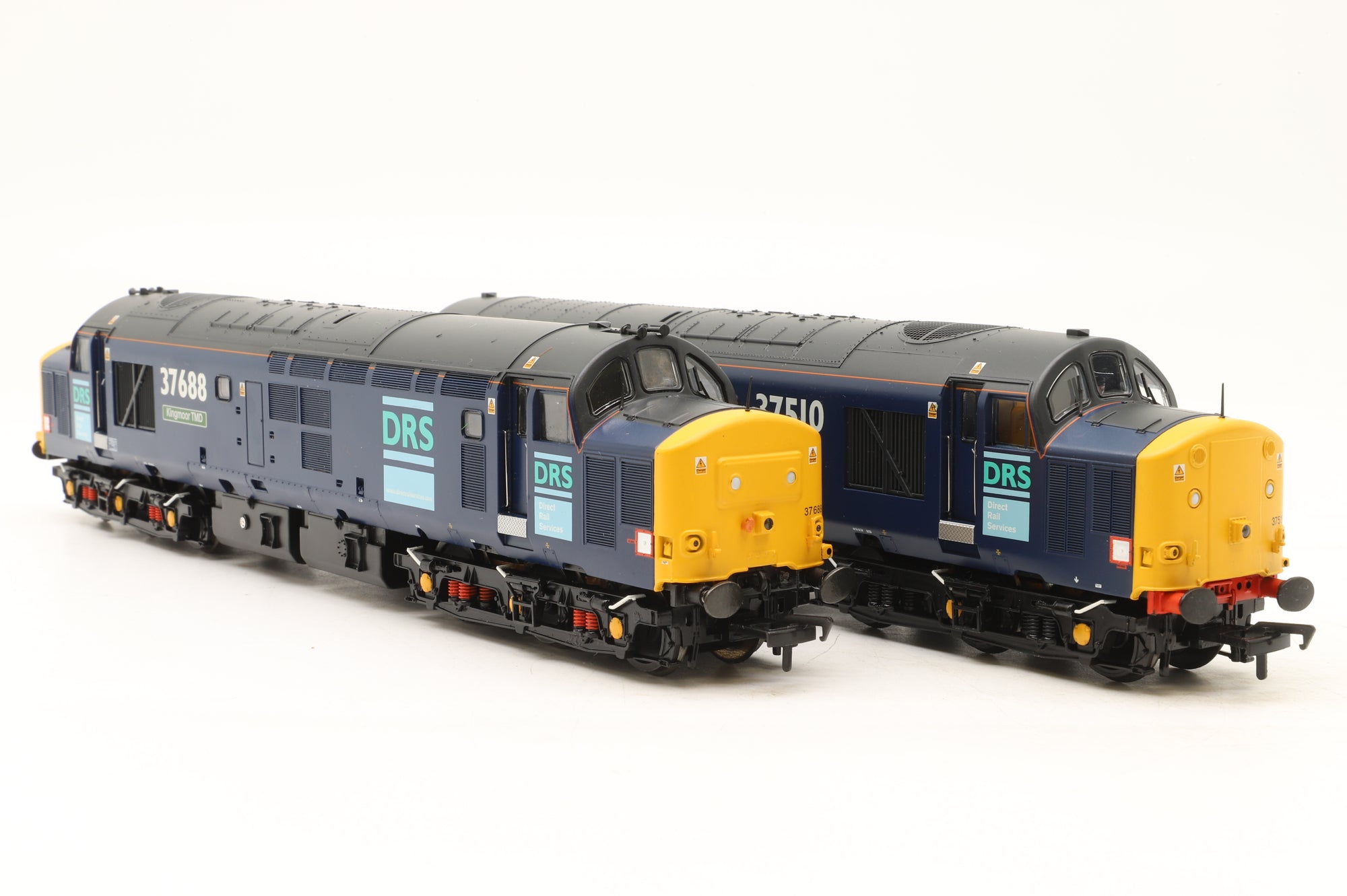 Bachmann OO 32-381U Twin Pack Class 37/5 '37510 & 37688' DRS DCC & DCC Sound
