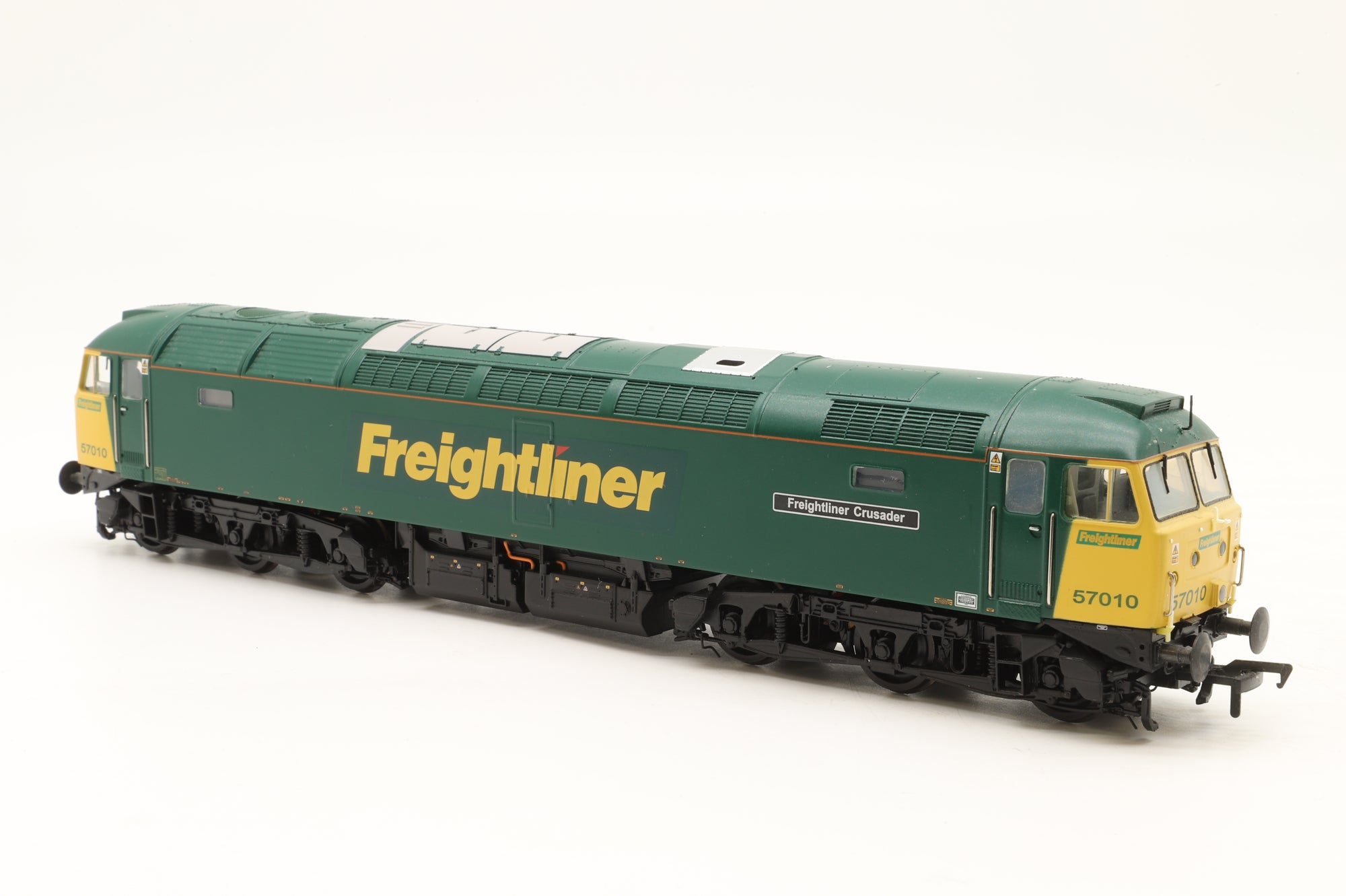 WORKSHOP Bachmann OO 32-750DC Class 57 57010 'Freightliner Crusader' in Freightliner Livery