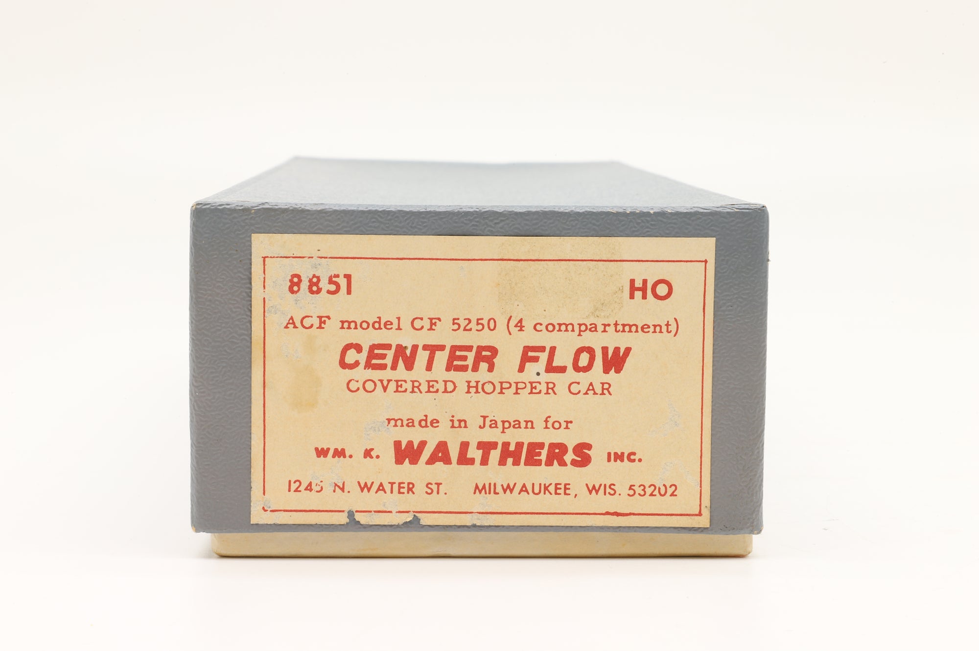 Walthers Inc. HO Brass 8851 Centre Flow Covered Hopper Car Body Unpainted