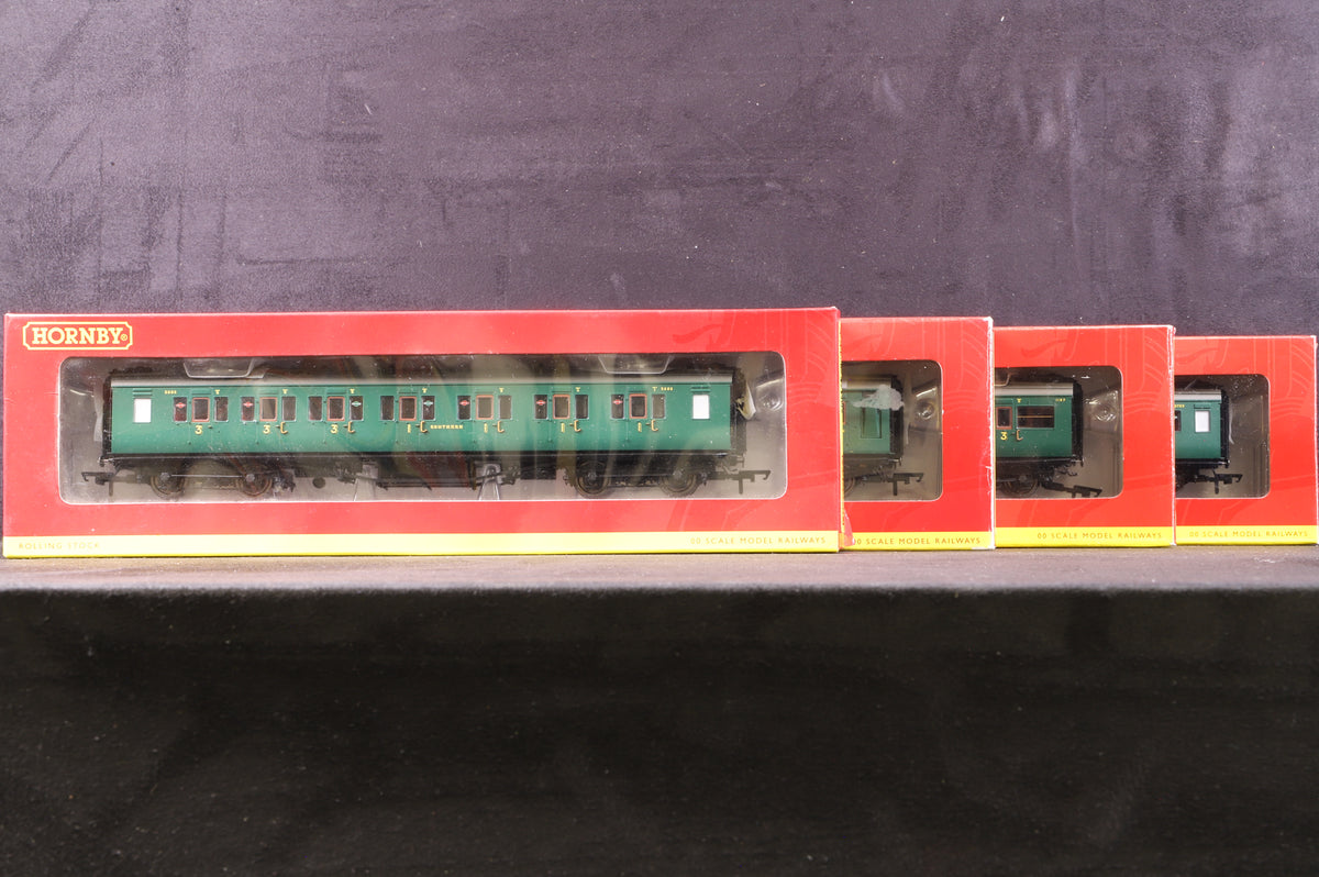 Hornby OO Rake of 4 SR Maunsell Coaches, Inc. R4336A, R4338C, R4341A &amp; R4342B