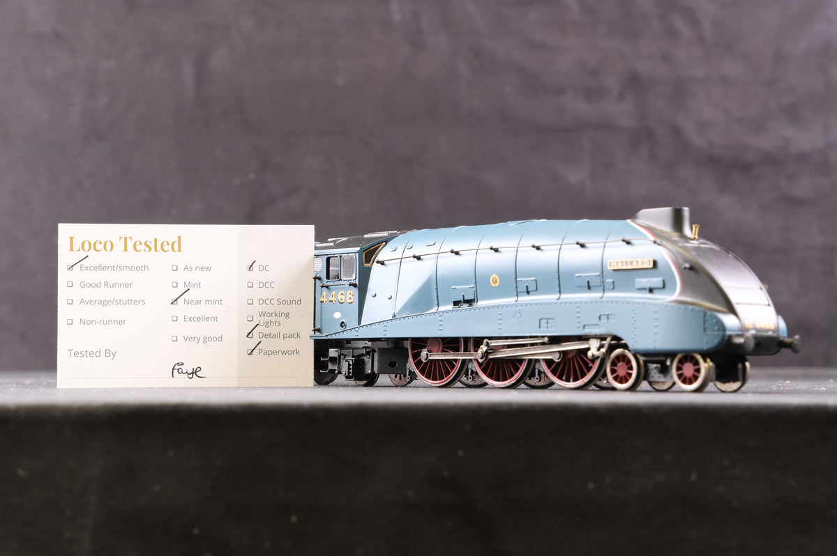 Bachmann OO 31-952 A4 Class &#39;4468&#39; &#39;Mallard&#39; LNER Garter Blue With Valances