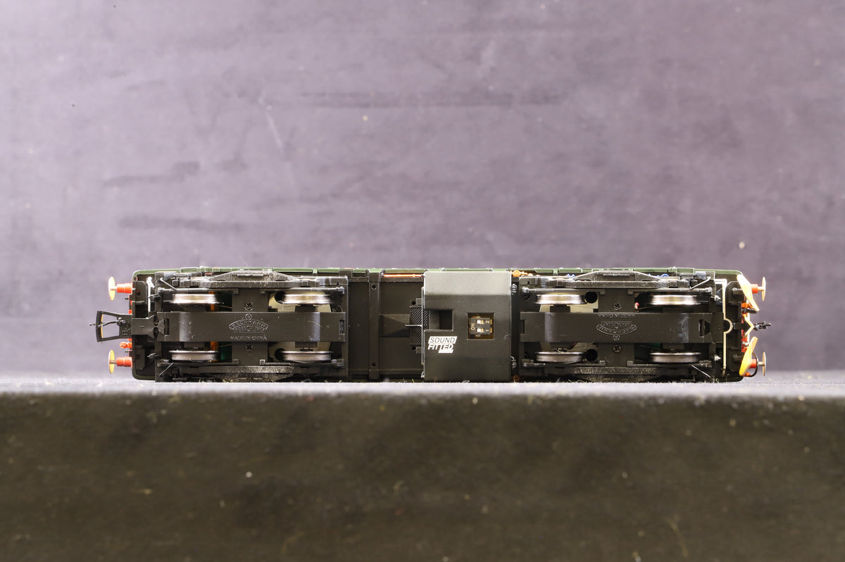 Bachmann OO 32-334SFX Class 25/3 D7672 &#39;Tamworth Castle&#39; in BR Two-Tone Green w/ Full Yellow Ends - DCC Sound &amp; Lightly Weathered