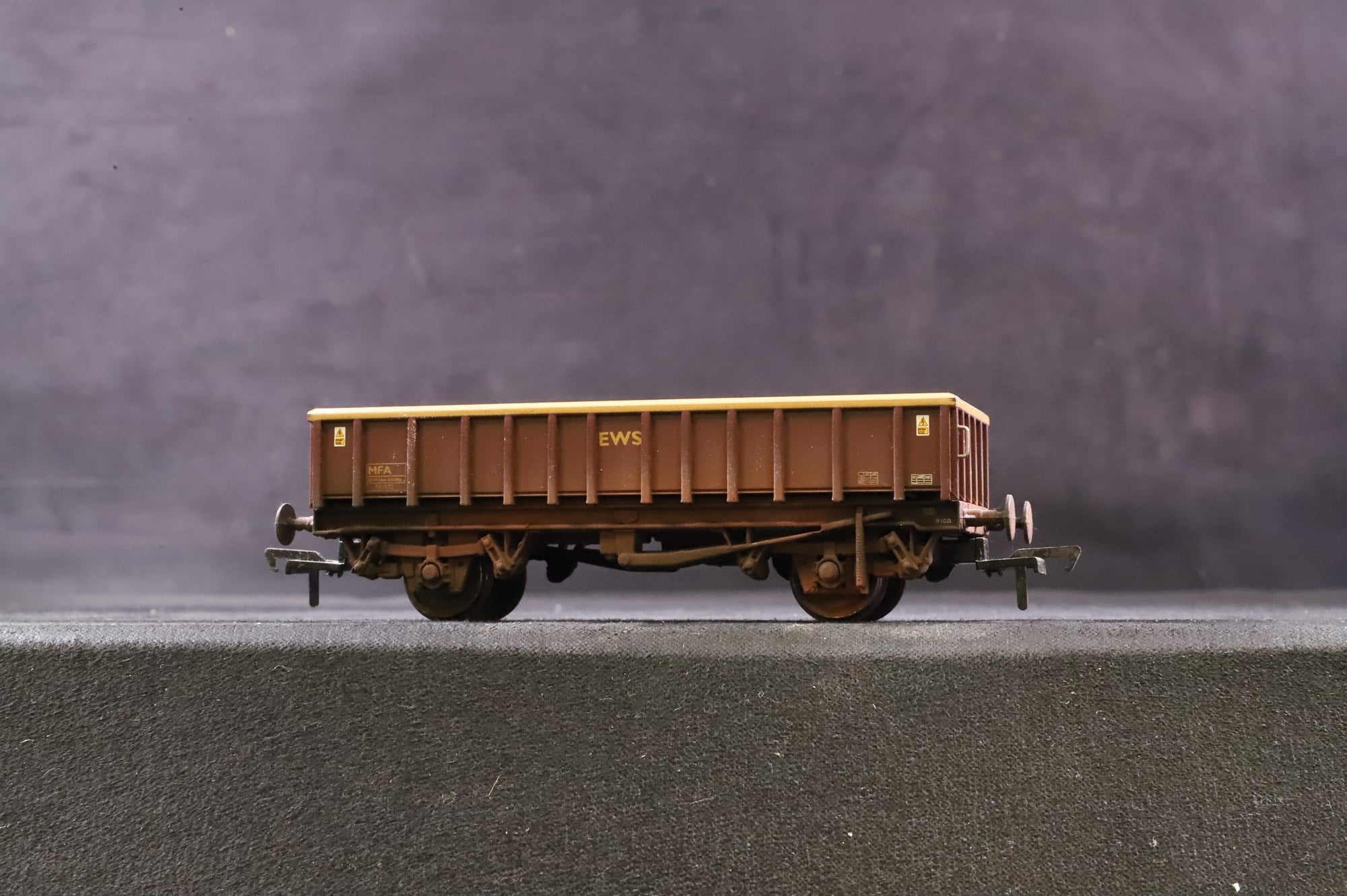 Bachmann OO Rake of 4 EWS MFA Open Box Mineral Wagons, Inc. 2 x 38-010B & 2 x38-013