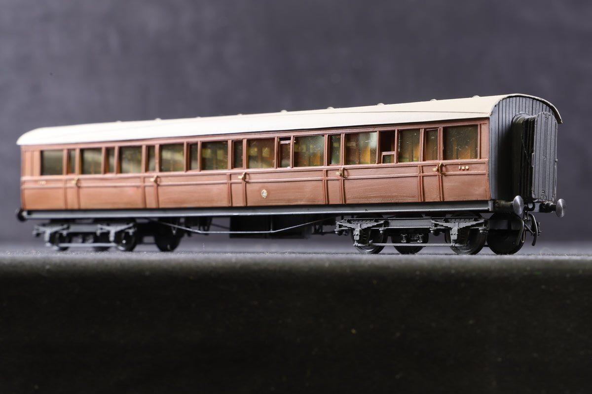 Kit Built 21mm 1:76 Pair of GNR(I) corridor coaches