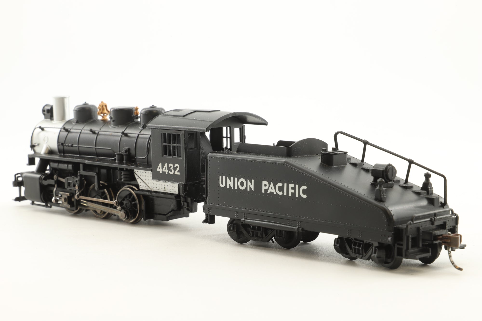 Bachmann HO 50601 USRA 0-6-0 '4432' Steam Locomotive With Smoke