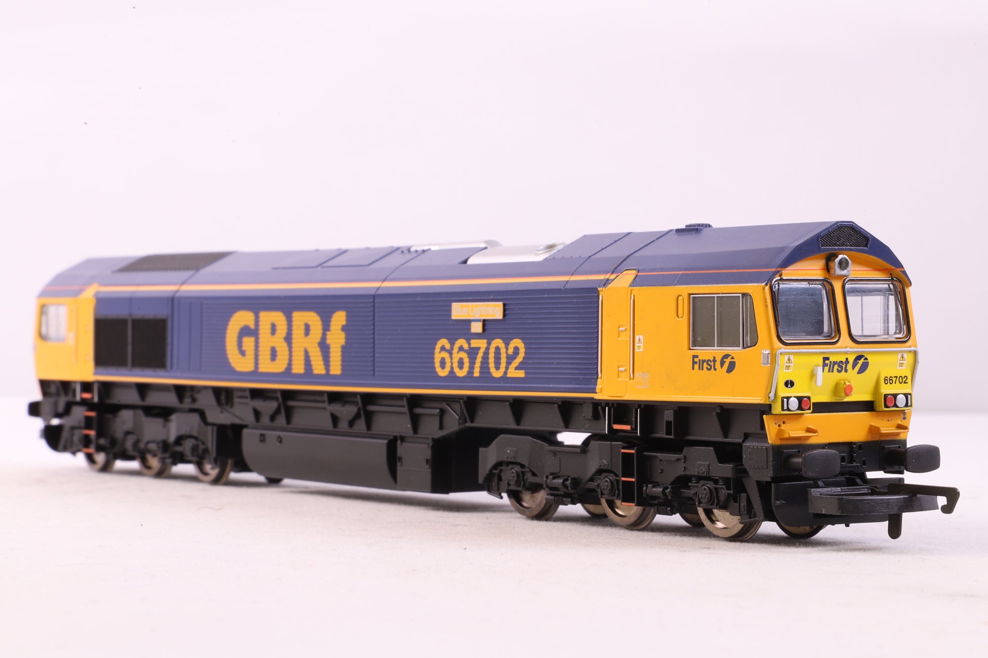Hornby OO R2652 Class 66 '66702' 'Blue Lightning DCC Fitted
