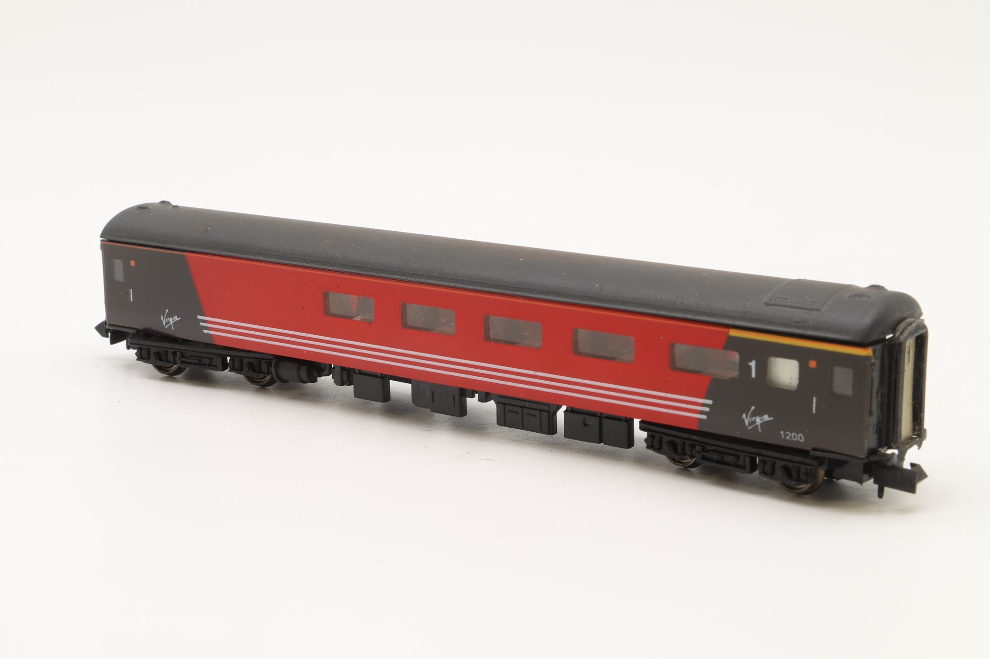 WORKSHOP Graham Farish N Rake of 6x Virgin Trains Mk2s