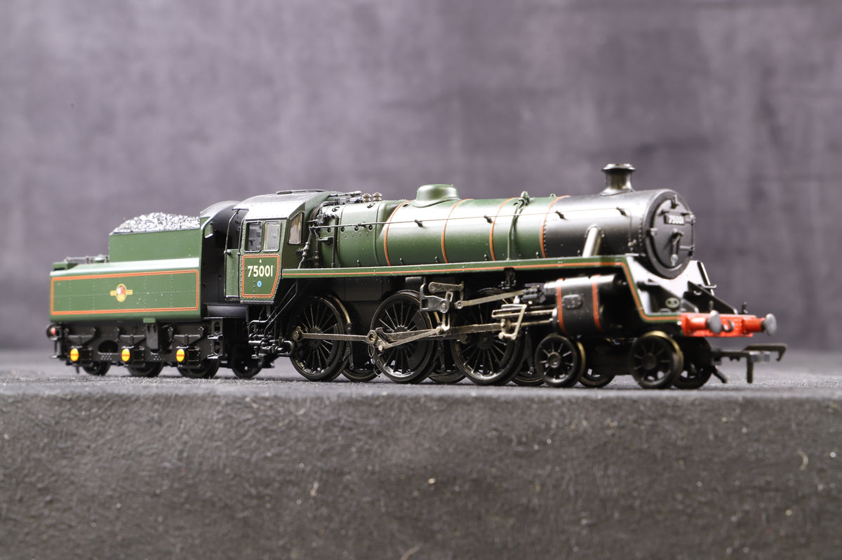 Bachmann OO 30-060A Standard Class 4MT &#39;75001&#39; BR Lined Green L/Crest