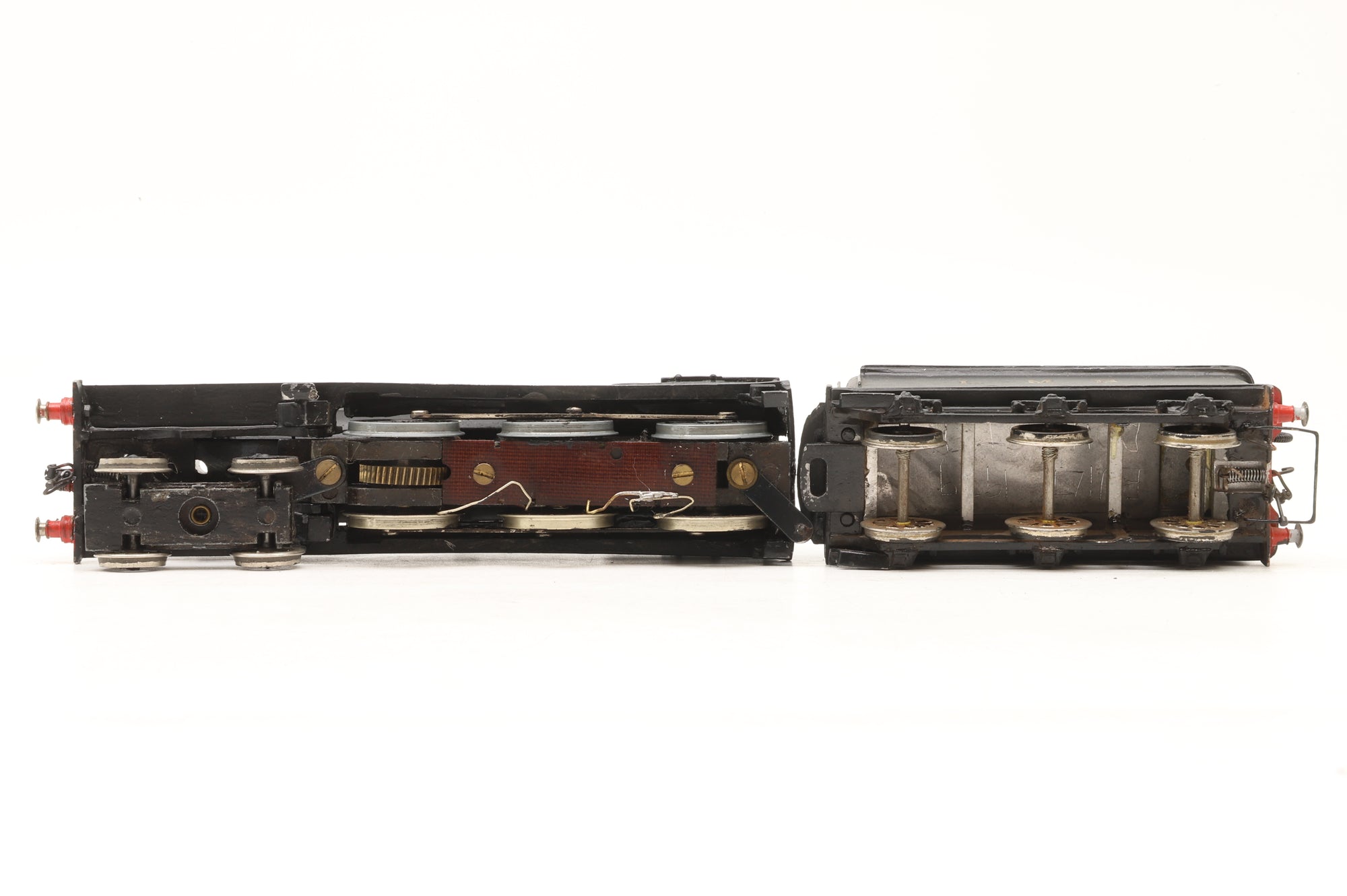 Gem/Triang OO 19 Inch Goods LMS '8824'