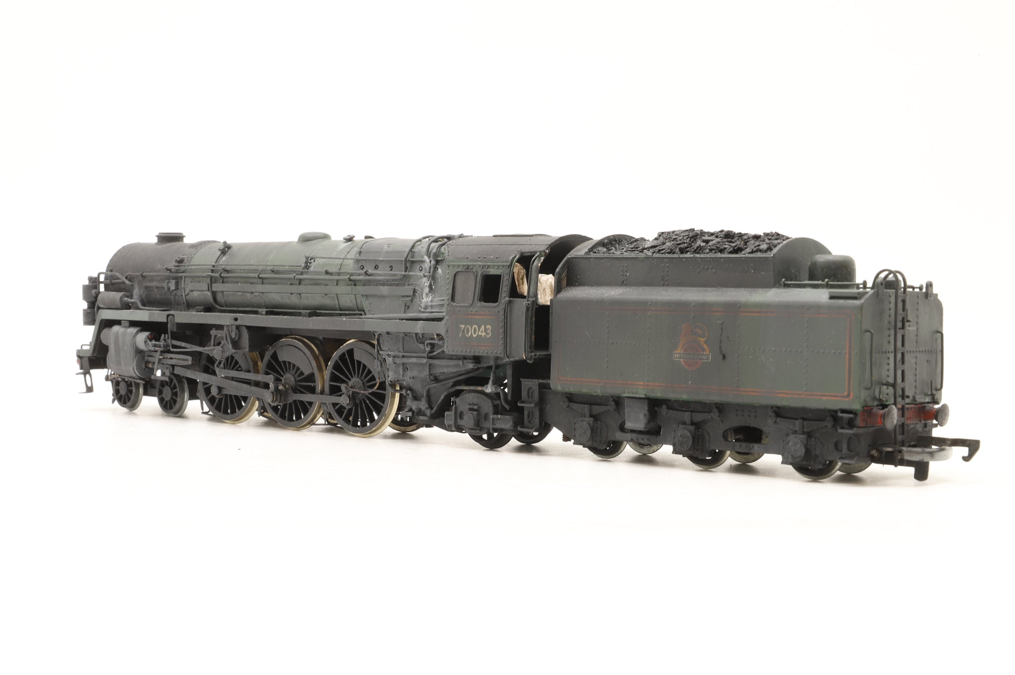 Modified Hornby OOBritannia Class '70043' BR Green E/C Weathered