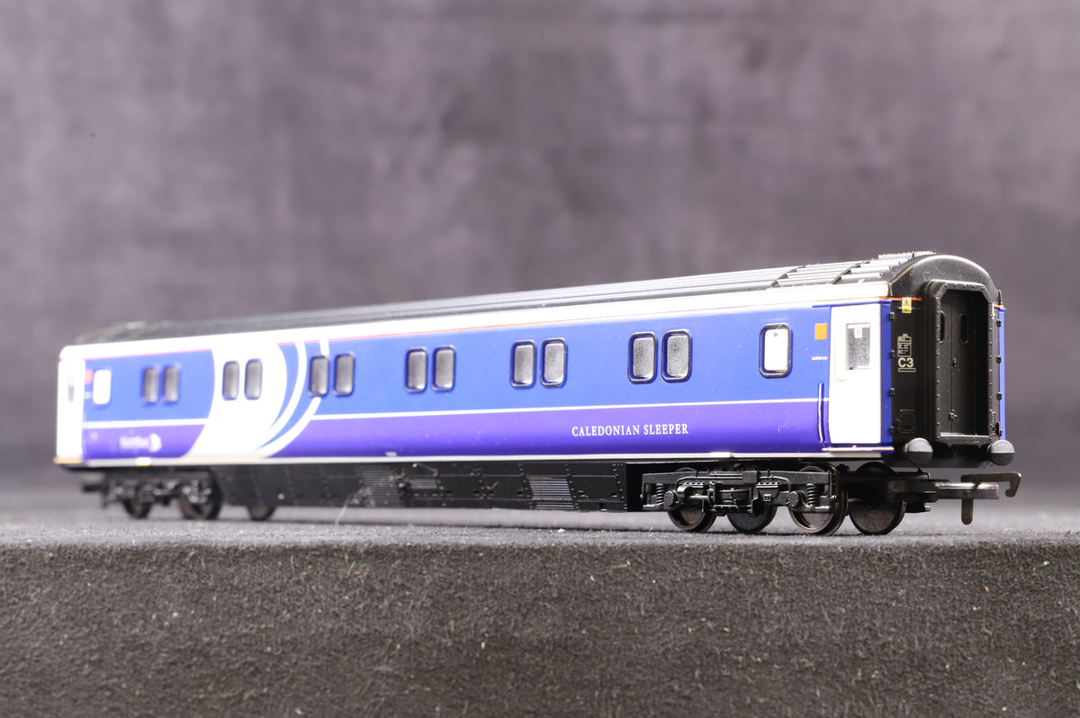 Hornby OO Rake Of 7 Caledonian Sleeper Coaches