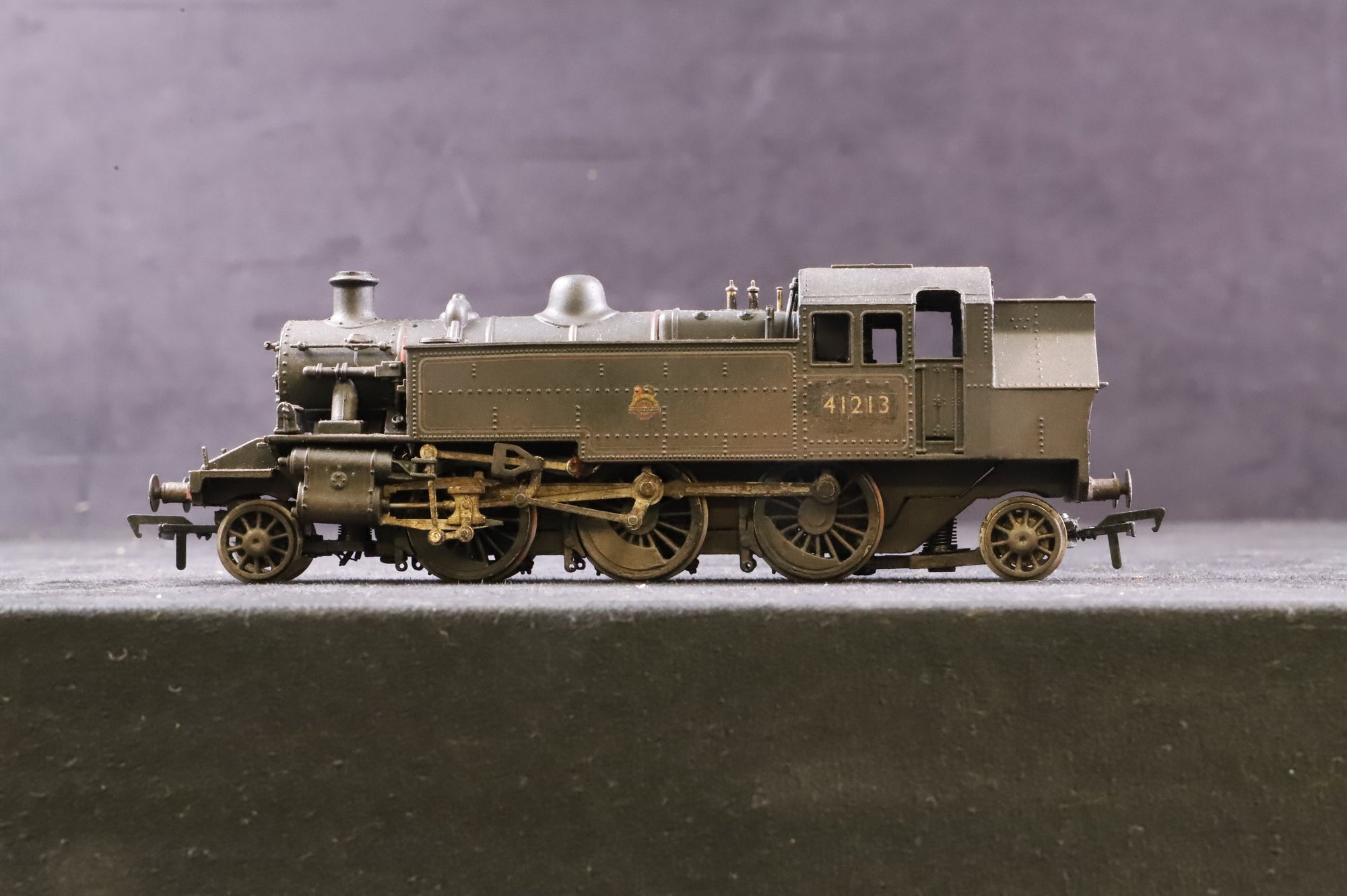 WORKSHOP Bachmann OO Ivatt 2MT 41213 in Lined BR Black w/ Early Crests - Weathered