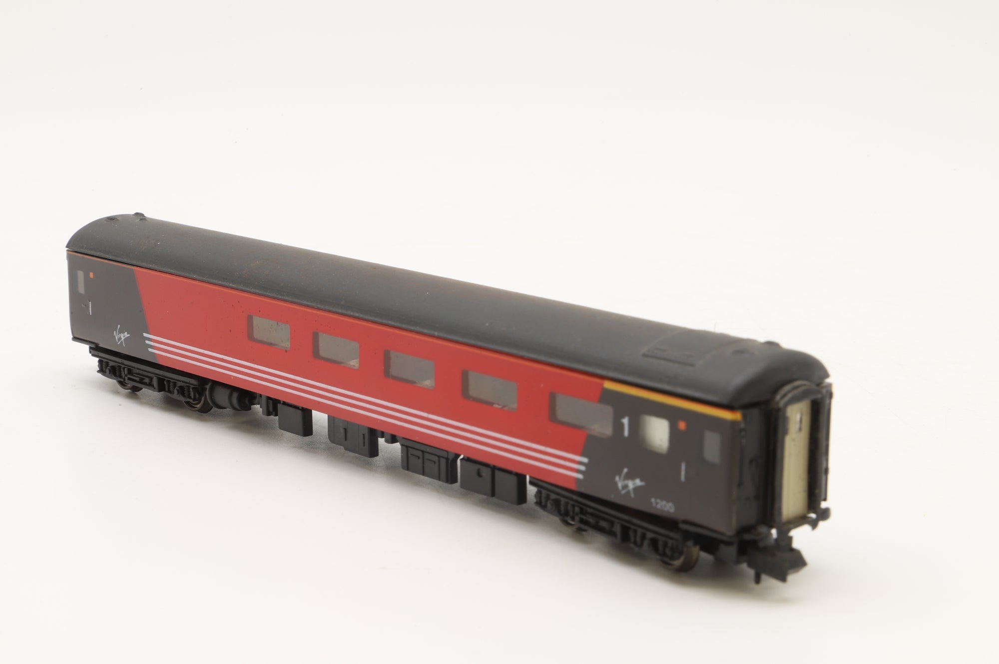 WORKSHOP Graham Farish N Rake of 6x Virgin Trains Mk2s