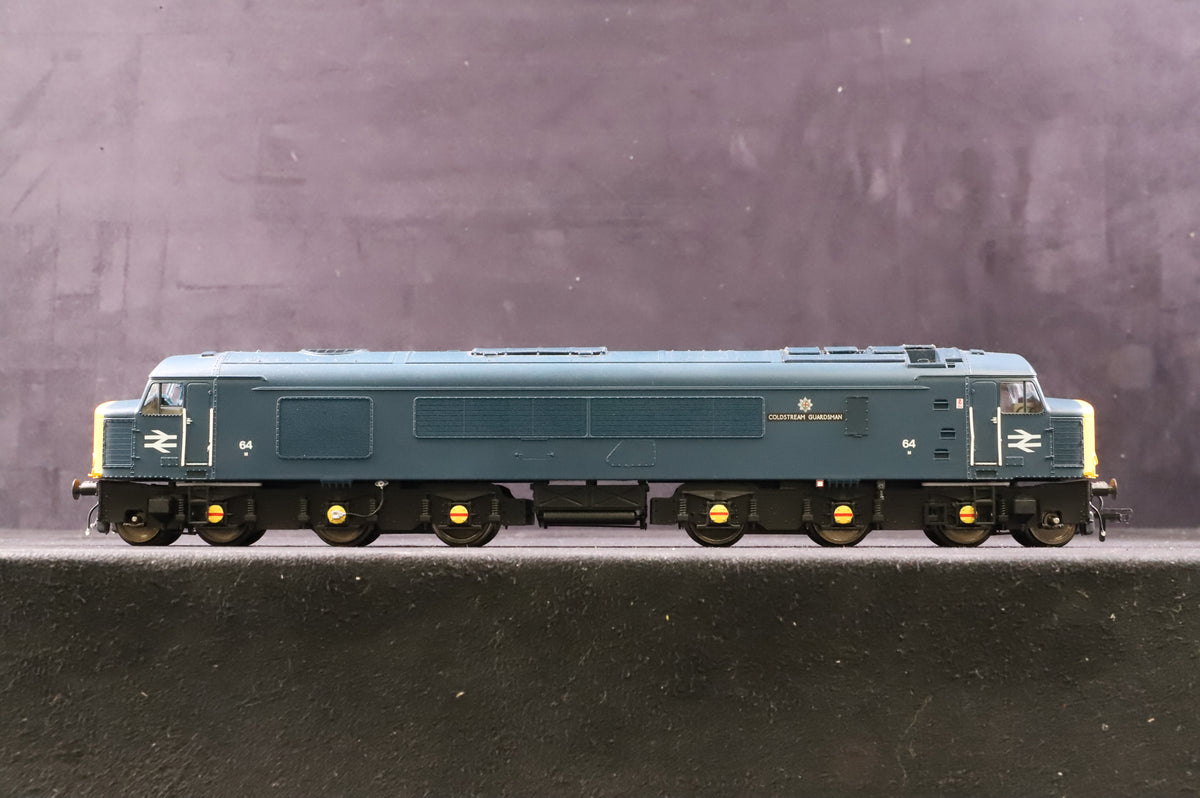Heljan OO 45104 Class 45 No.64 &#39;Coldstream Guard&#39; in BR Blue