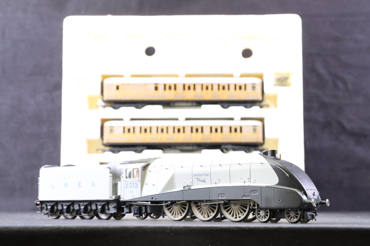 Hornby OO R2373M Silver Fox Train Pack Ltd Ed 1337/ 1500