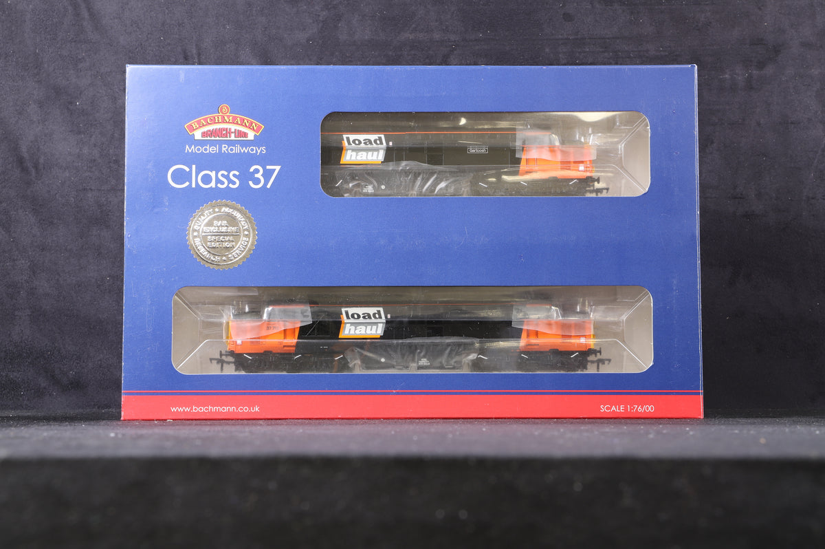 Bachmann OO 32-390Y Class 37/7 Twin Pack &#39;37713 &amp; 37884&#39; Loadhaul Excl. Rail Exclusive