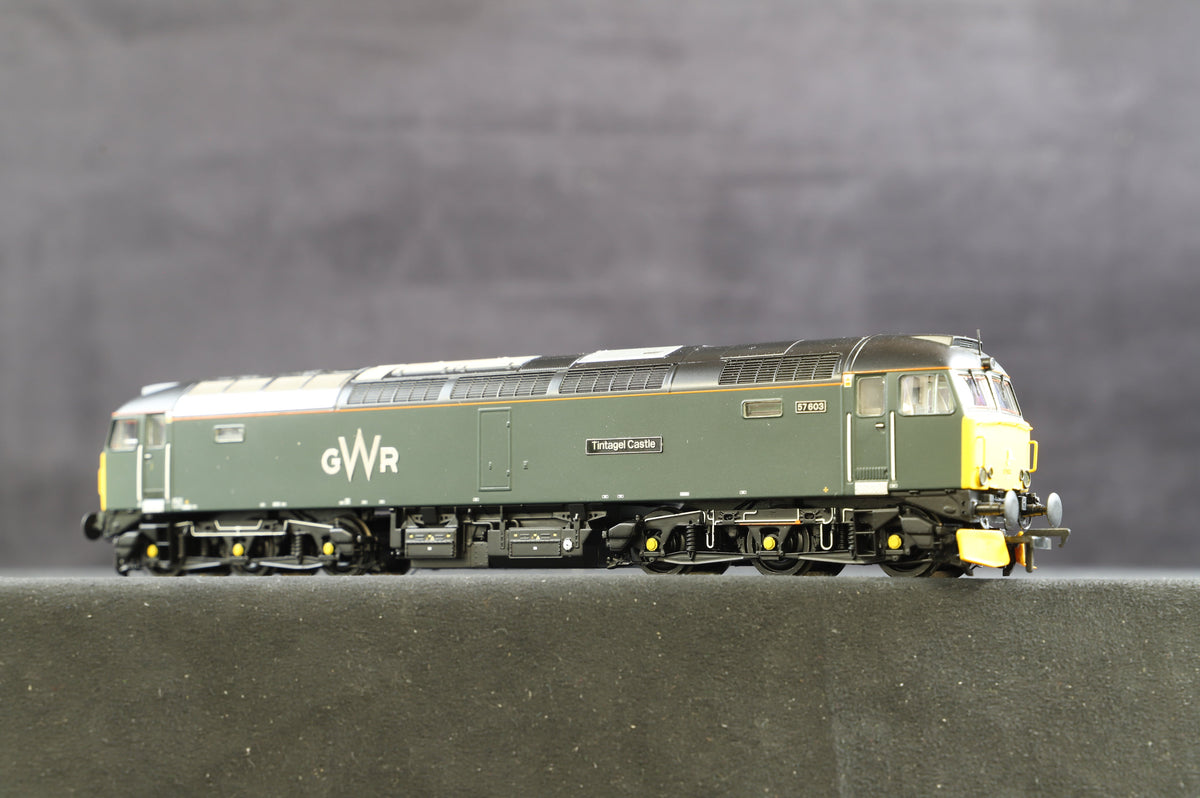 Bachmann OO 32-756 Class 57/6 &#39;57603&#39; &#39;Tintagel Castle&#39; GWR, DCC Sound