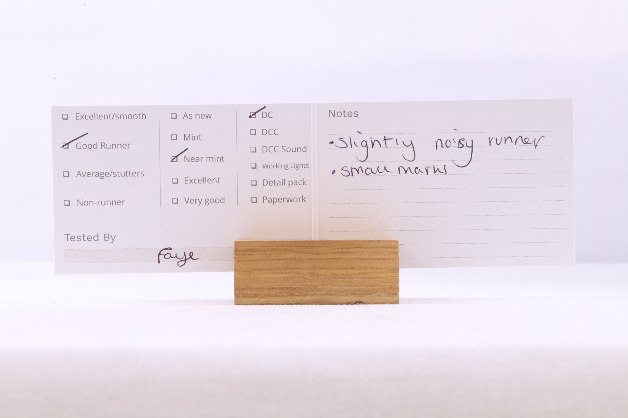 Wrenn OO W2213 Class A4 'Peregrine' NE Black