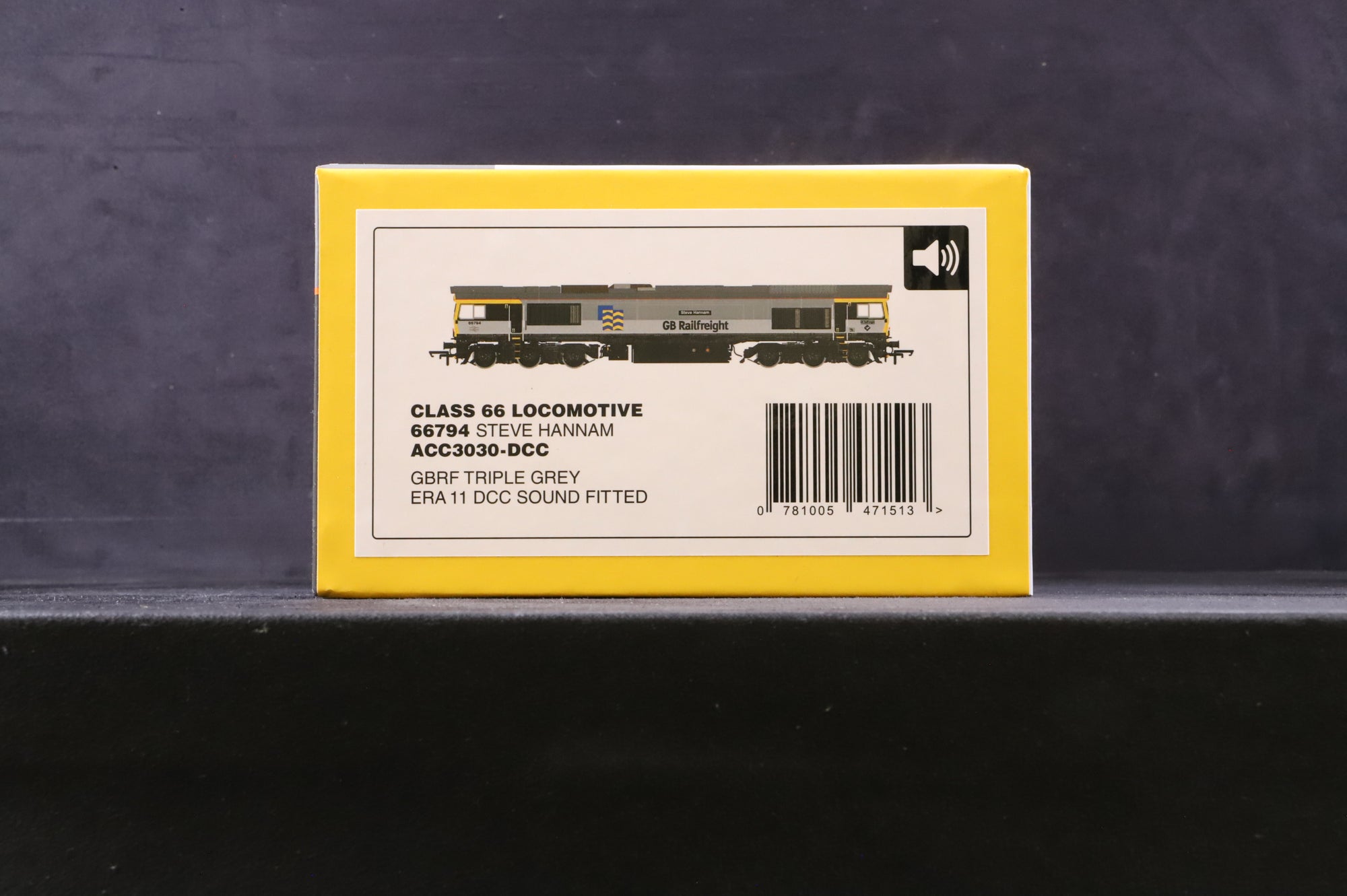 Accurascale OO ACC3030-DCC Class 66 66794 'Steve Hannan' in GBRF/BR Railfreight Petroleum Heritage Livery - DCC Sound