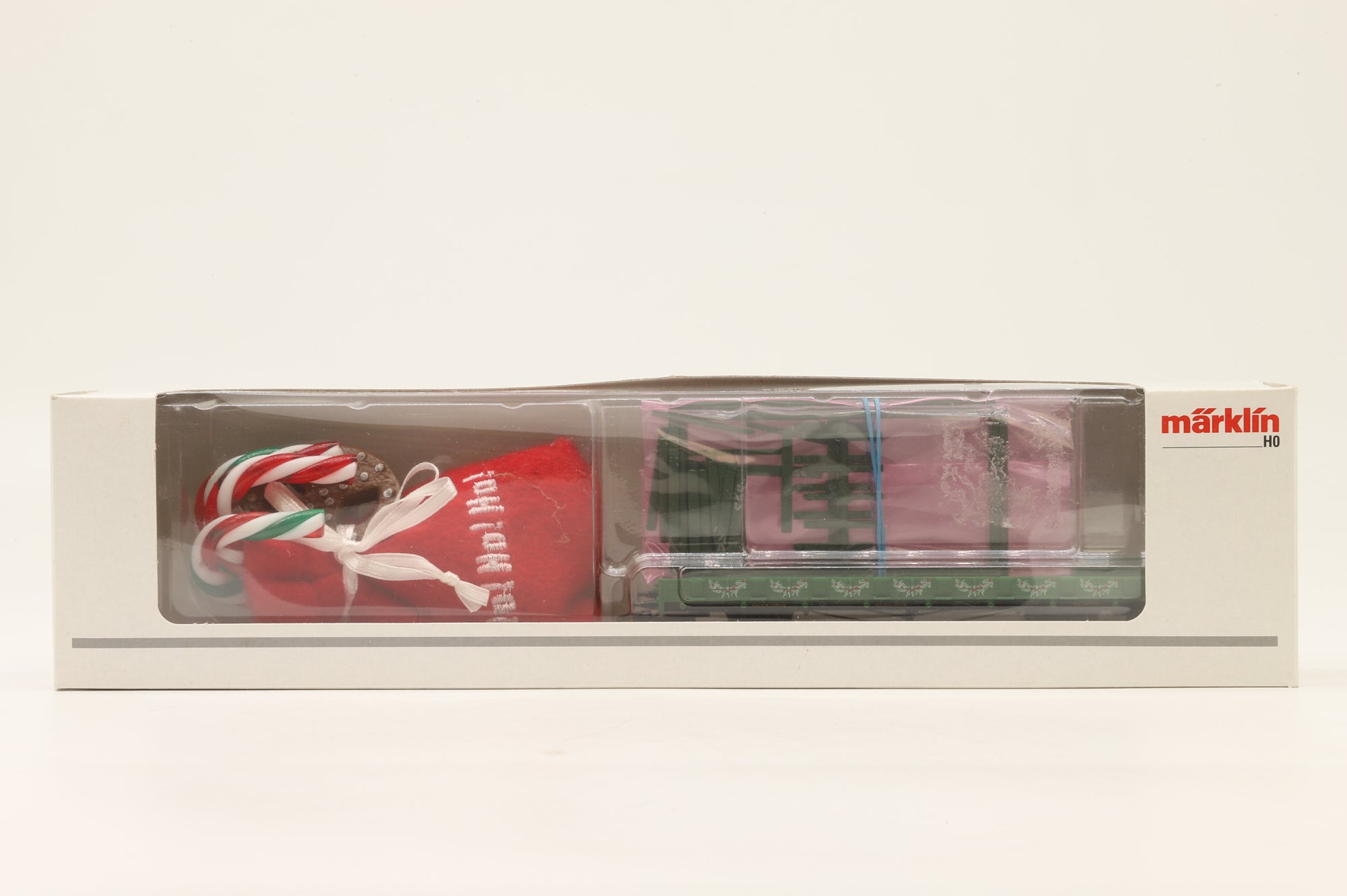 Marklin HO Christmas Set Of 4 Wagons Inc. 48414, 48416, 48406 & 48415