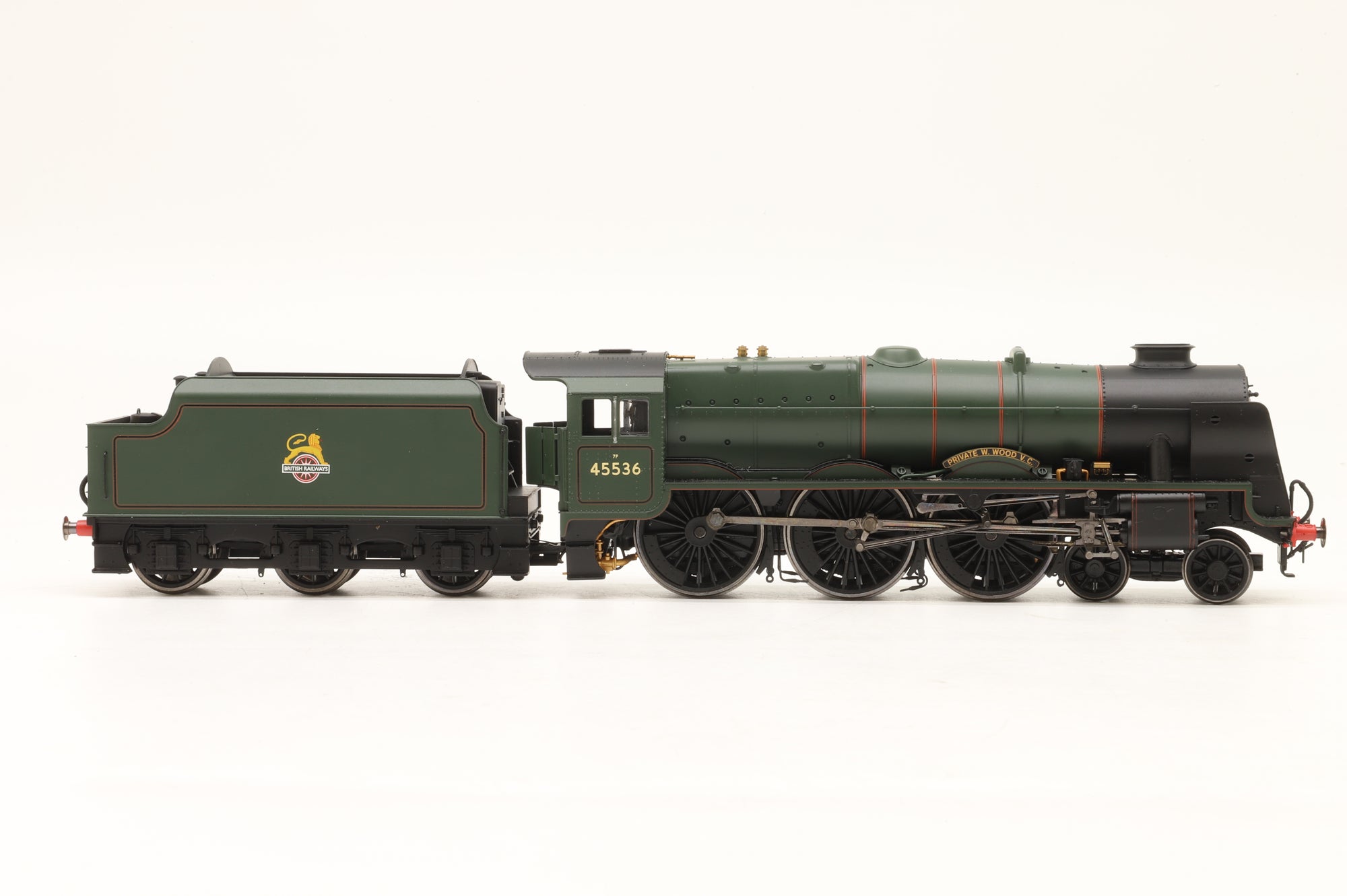 Hornby OO R2726 BR 4-6-0 Patriot Class 'Private W Wood VC'