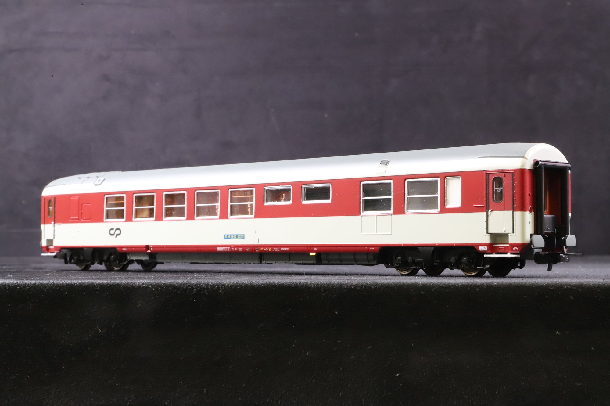 L.S.Models HO 98 001 Restaurant Ex-Gril Express Coach