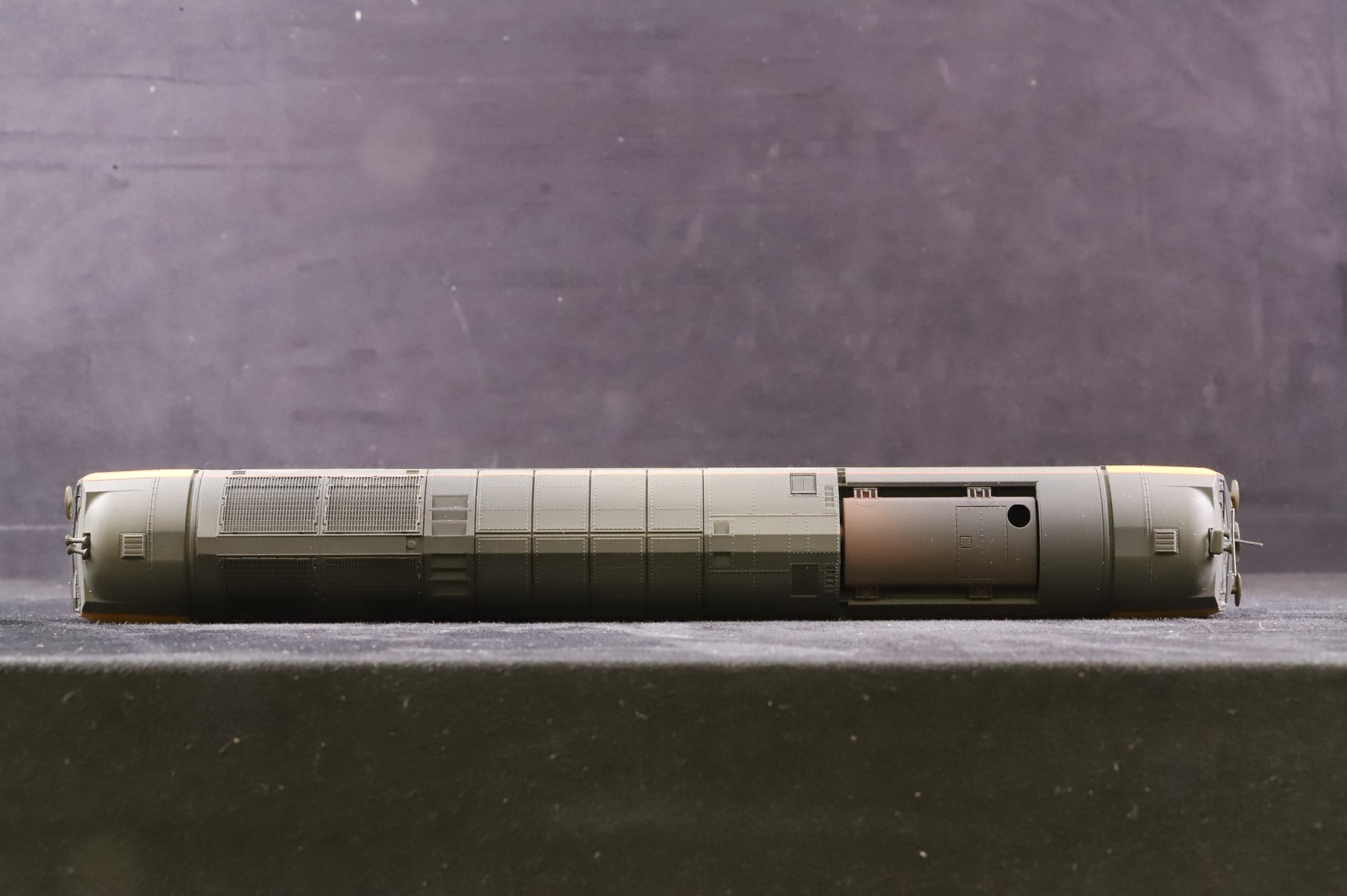 Hornby OO Class 60 60067 'James Clerk-Maxwell' in BR Railfreight Grey - Weathered