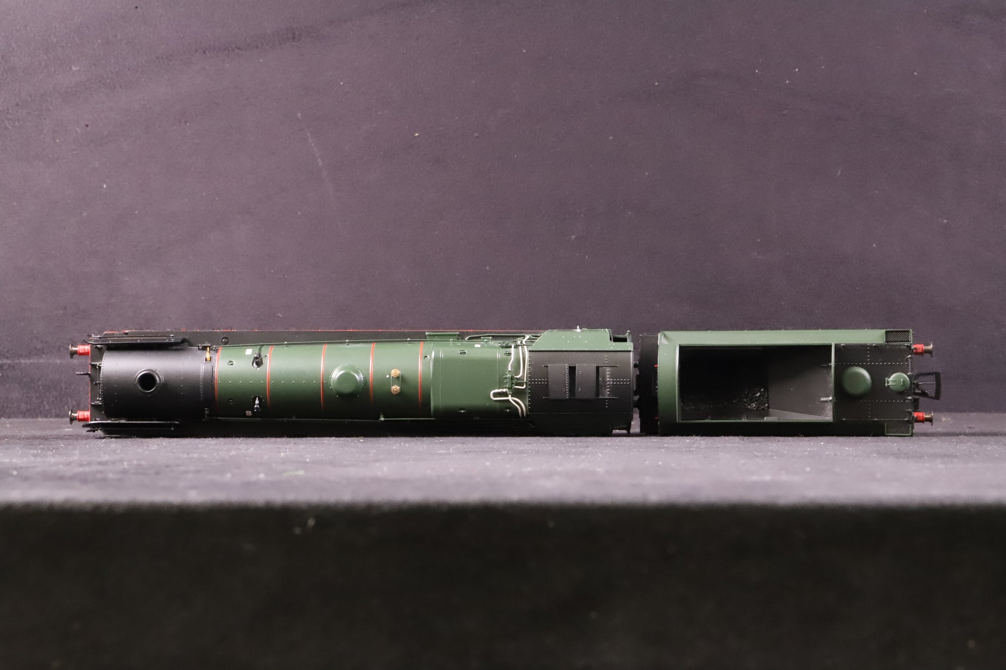 Hornby OO R2925 Clan Class '72005' 'Clan Macgregor' BR Lined Green L/C