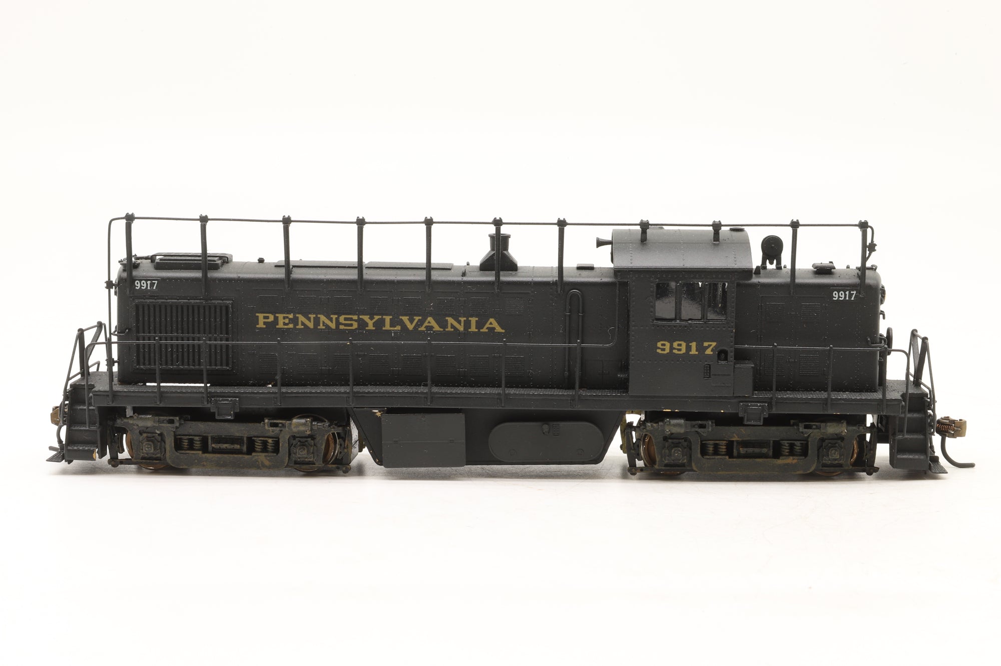 Alco/Samhongsa HO Brass RS-1 Road Switcher w/antenna Pennsylvania Black '9917', Custom Painted