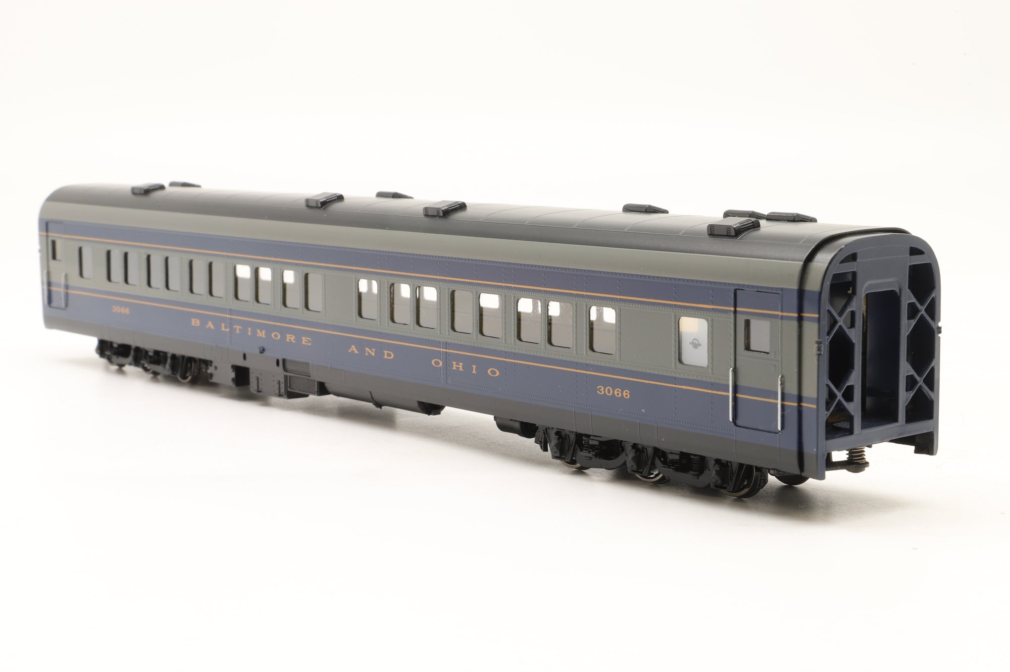 MTS Imports HO Brass Baltimore & Ohio Passenger Car Set 'The Royal Blue' Factory Painted