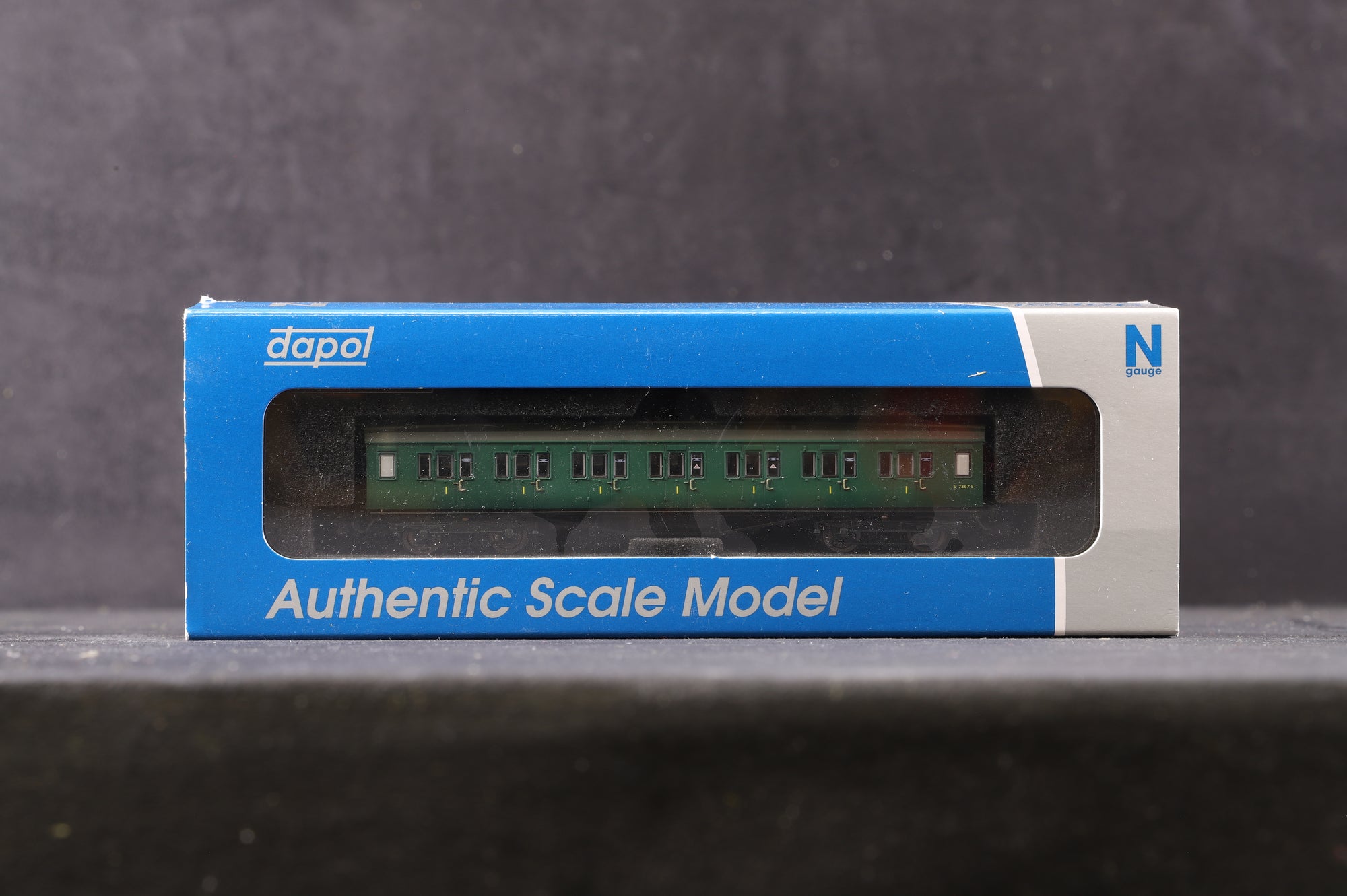 Dapol N Rake Of 3 Maunsell Coaches SR Green Inc. 2P-012-304/402/453