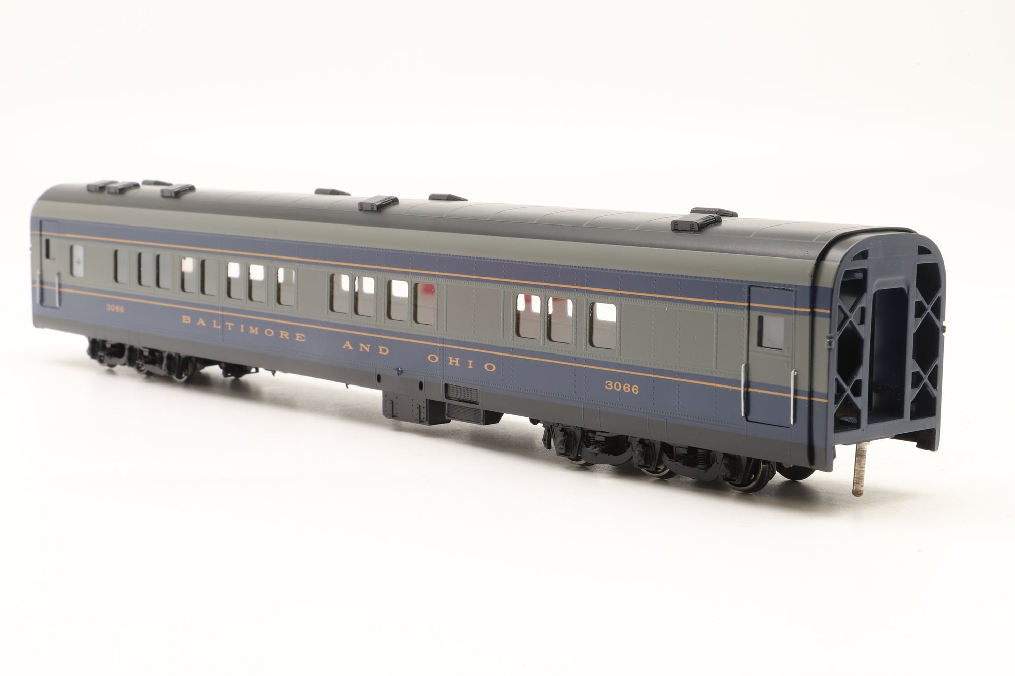 MTS Imports HO Brass Baltimore & Ohio Passenger Car Set 'The Royal Blue' Factory Painted