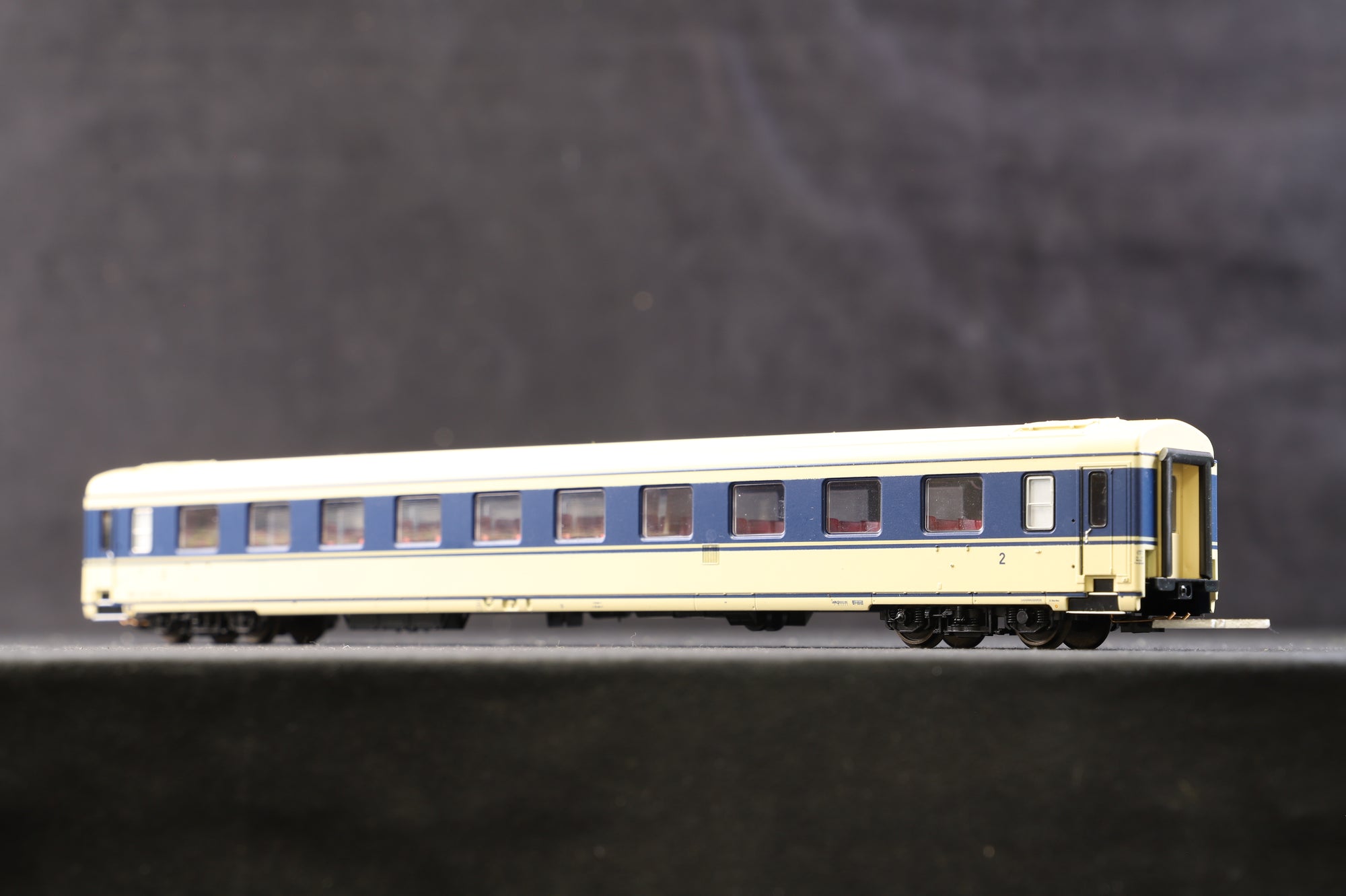 Roco HO OBB TransAlpin EMU - Missing Power Car - Clark Railworks