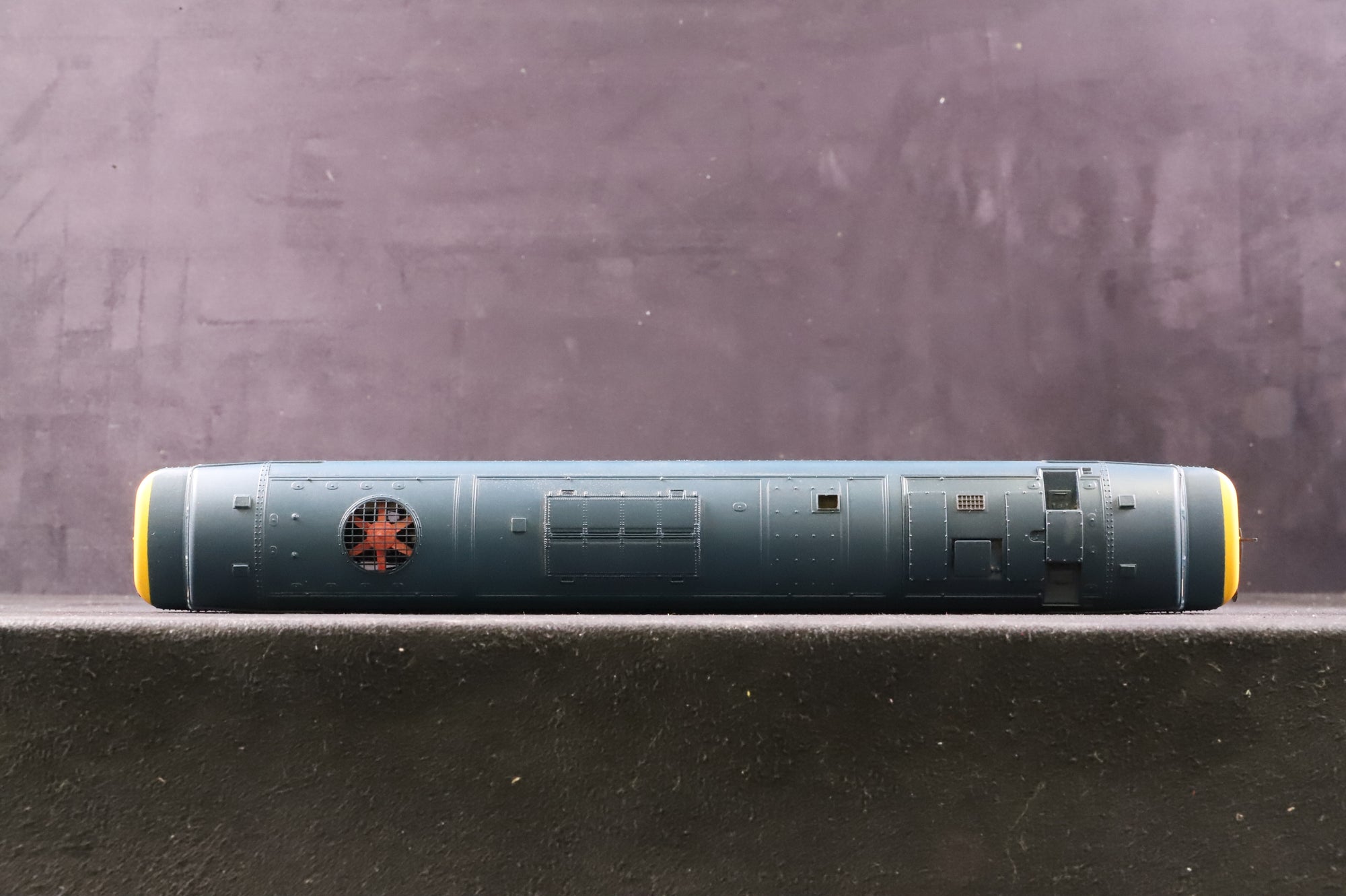 Heljan OO 45104 Class 45 No.64 'Coldstream Guard' in BR Blue