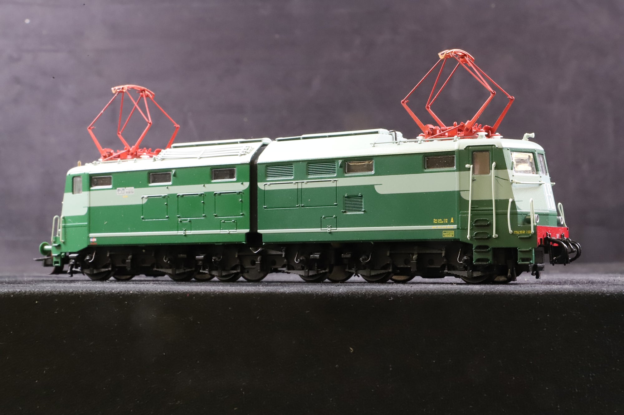 Roco HO 63645 FS E 645 101 Electric Locomotive DCC Fitted